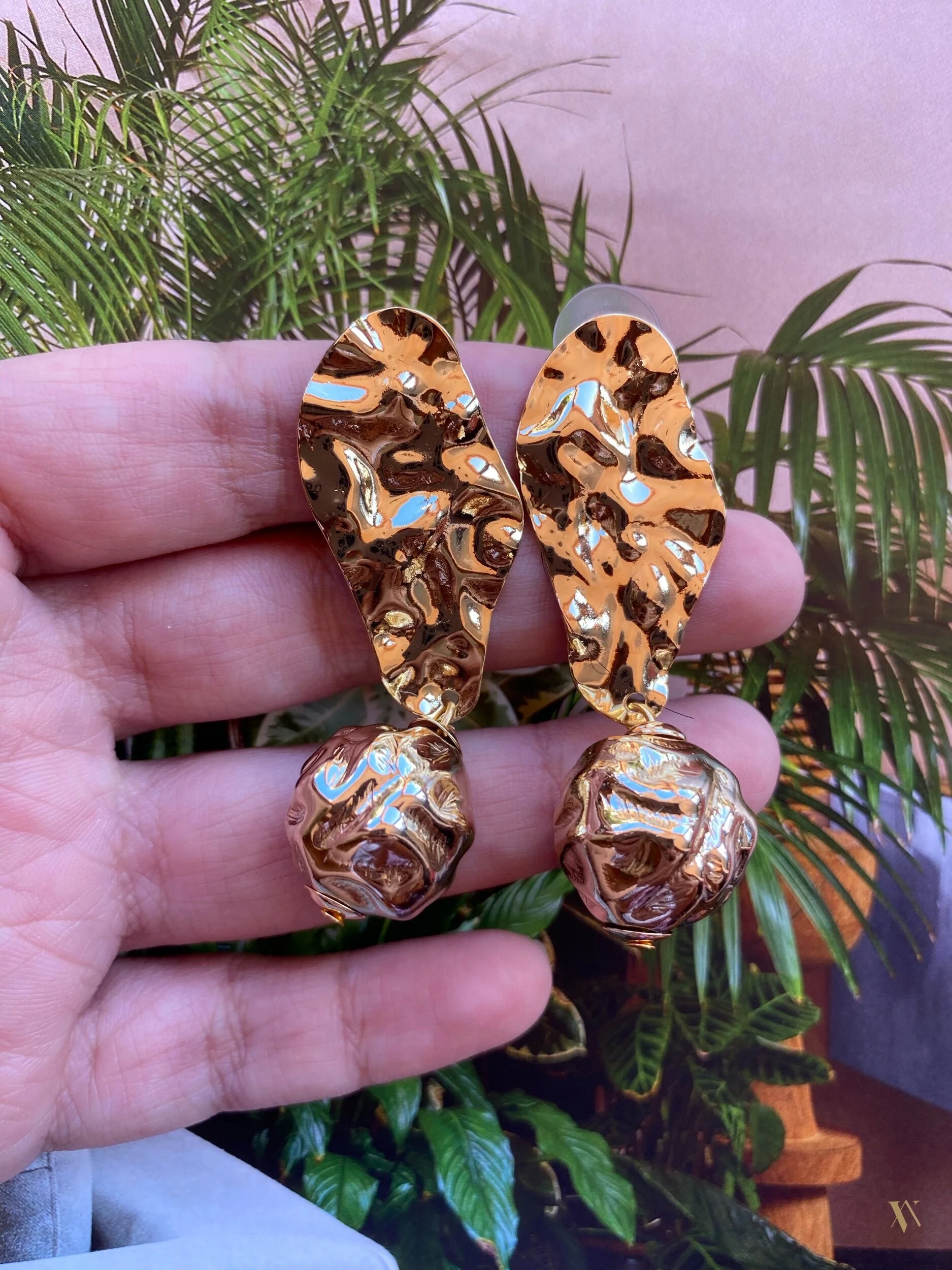 ECD8C924-29AA-488A-AB91-DB9D2983A79E