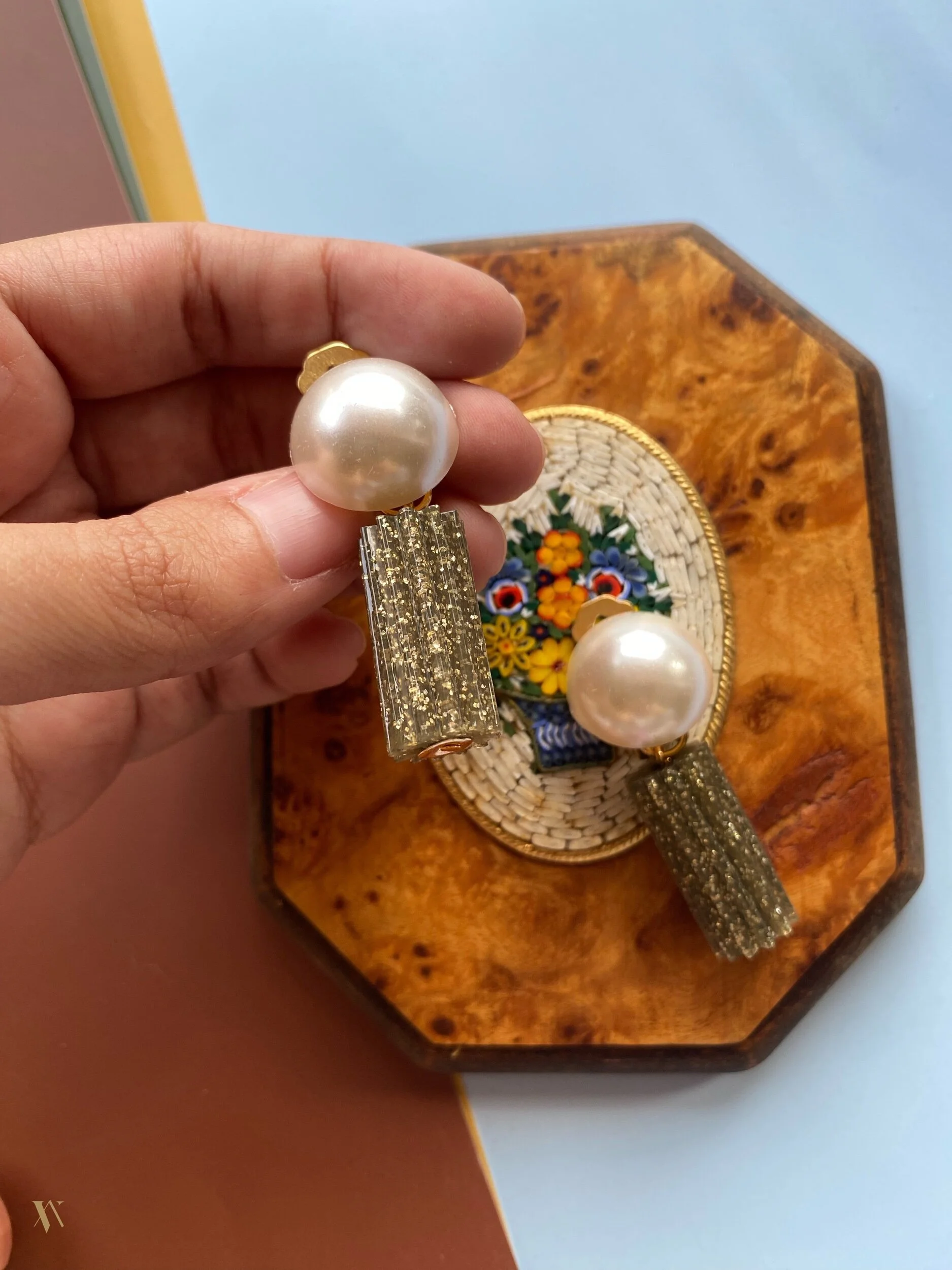 E6CBABC6-495A-4F4F-B59E-112445586757