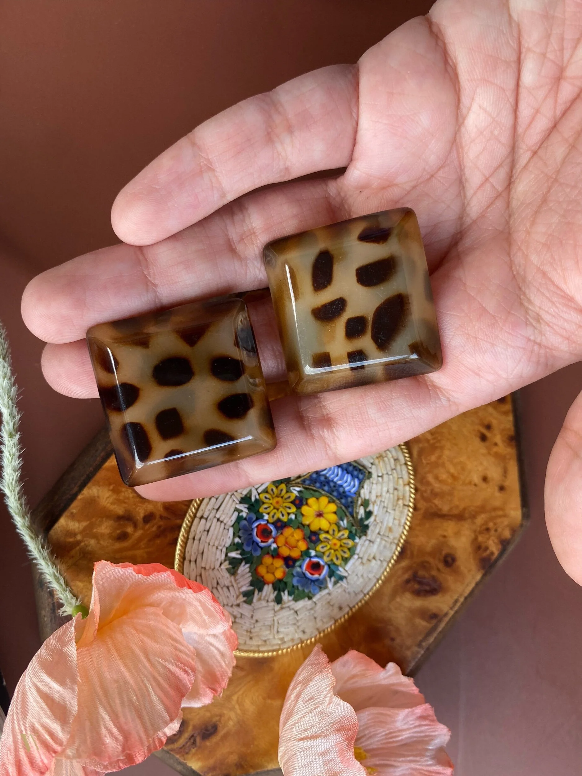 7E2258FF-183C-48AD-813B-1F8ECA16E084