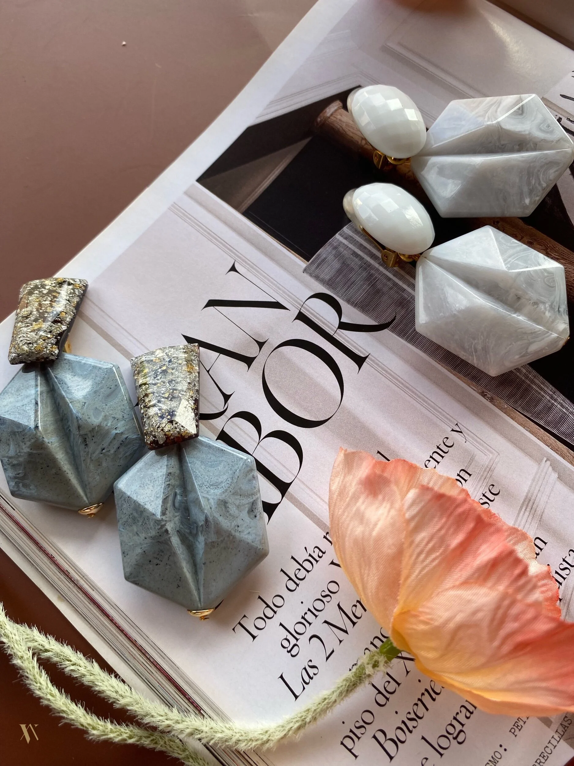 9BE7B6AD-ED43-4D82-9518-3E0408642E5E