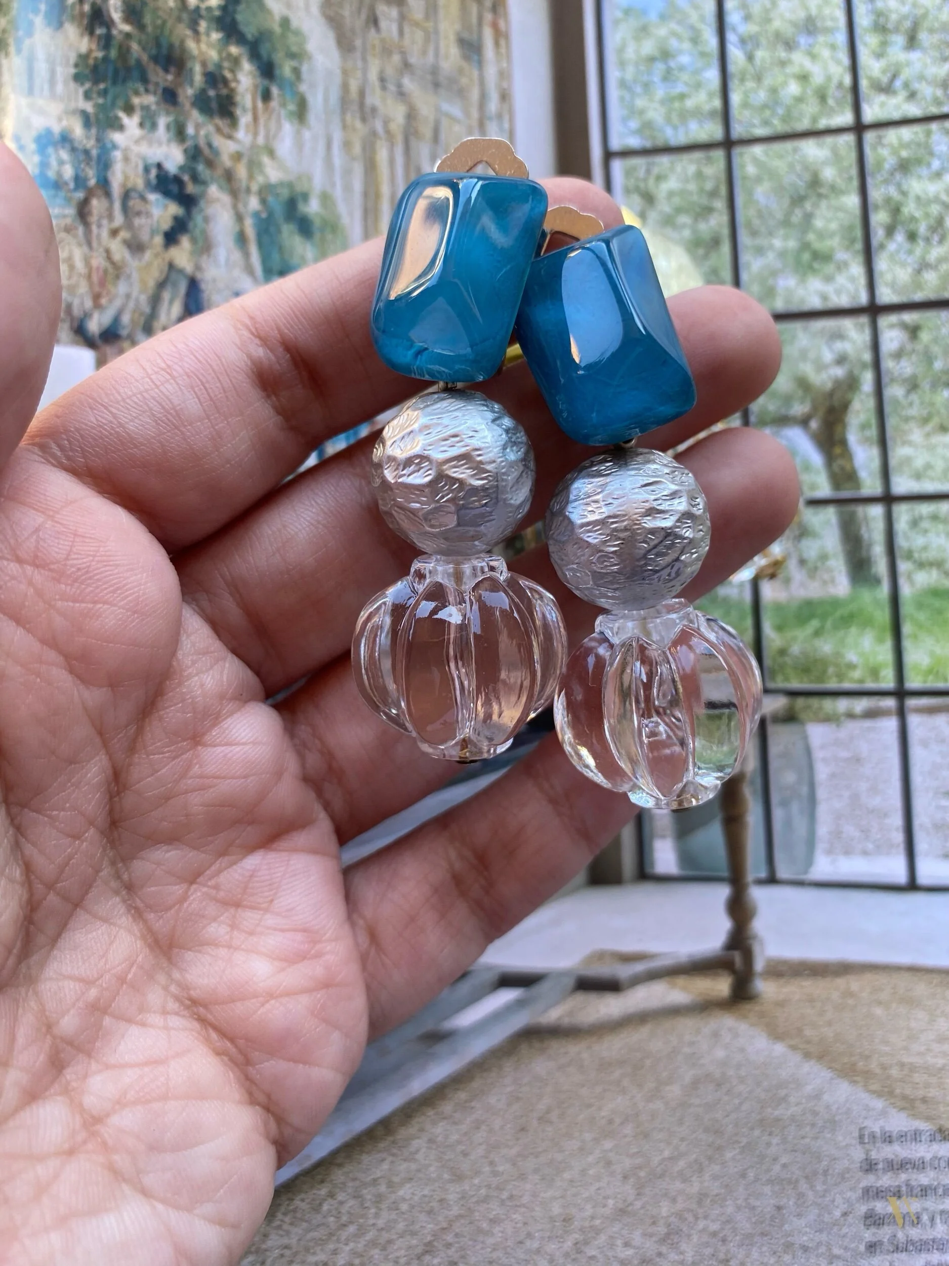 F7943B13-28DE-4BF0-9663-60BF67CD04A0