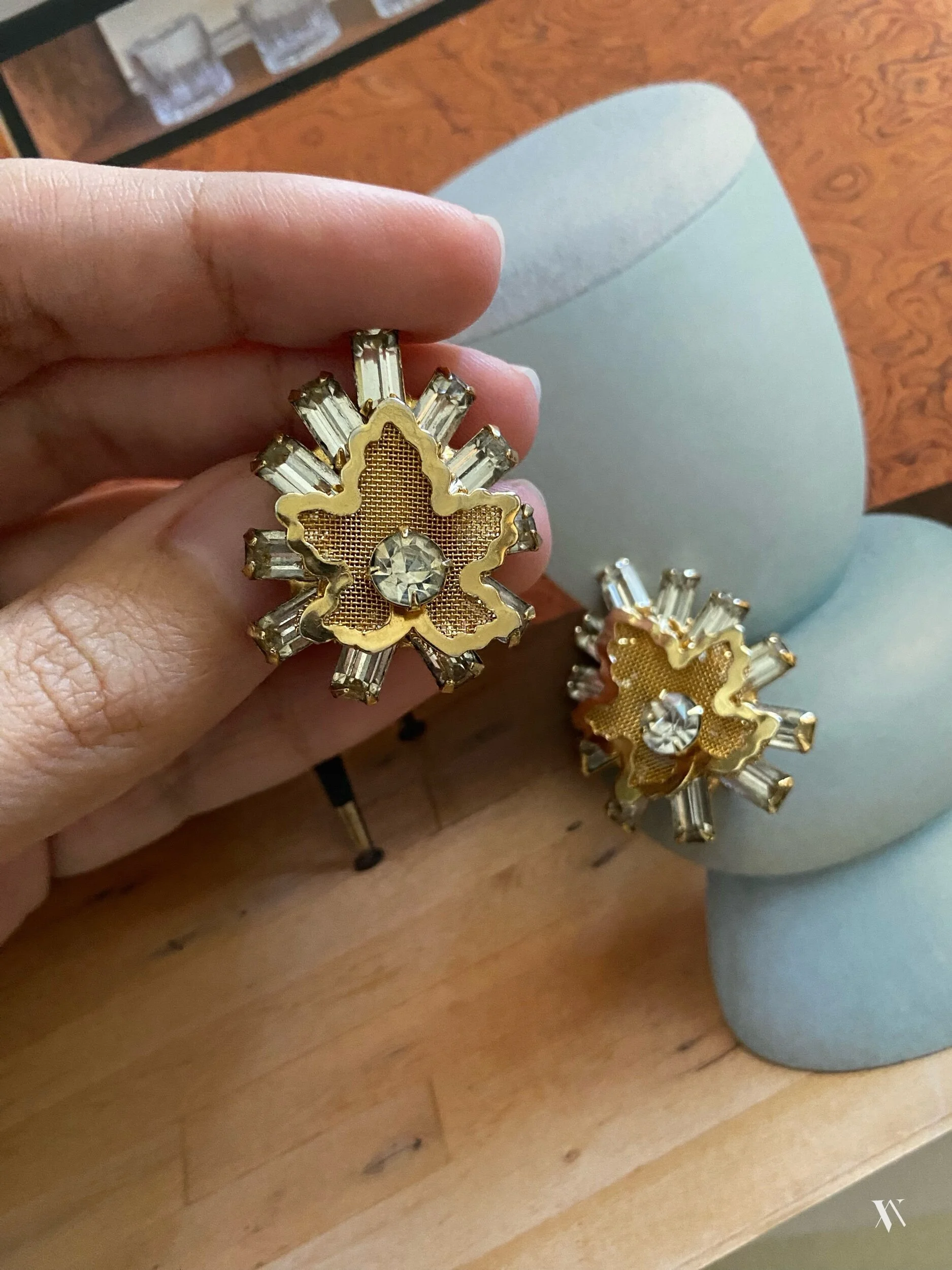 4E7A5677-848B-43A0-998E-7BC069D4C86C