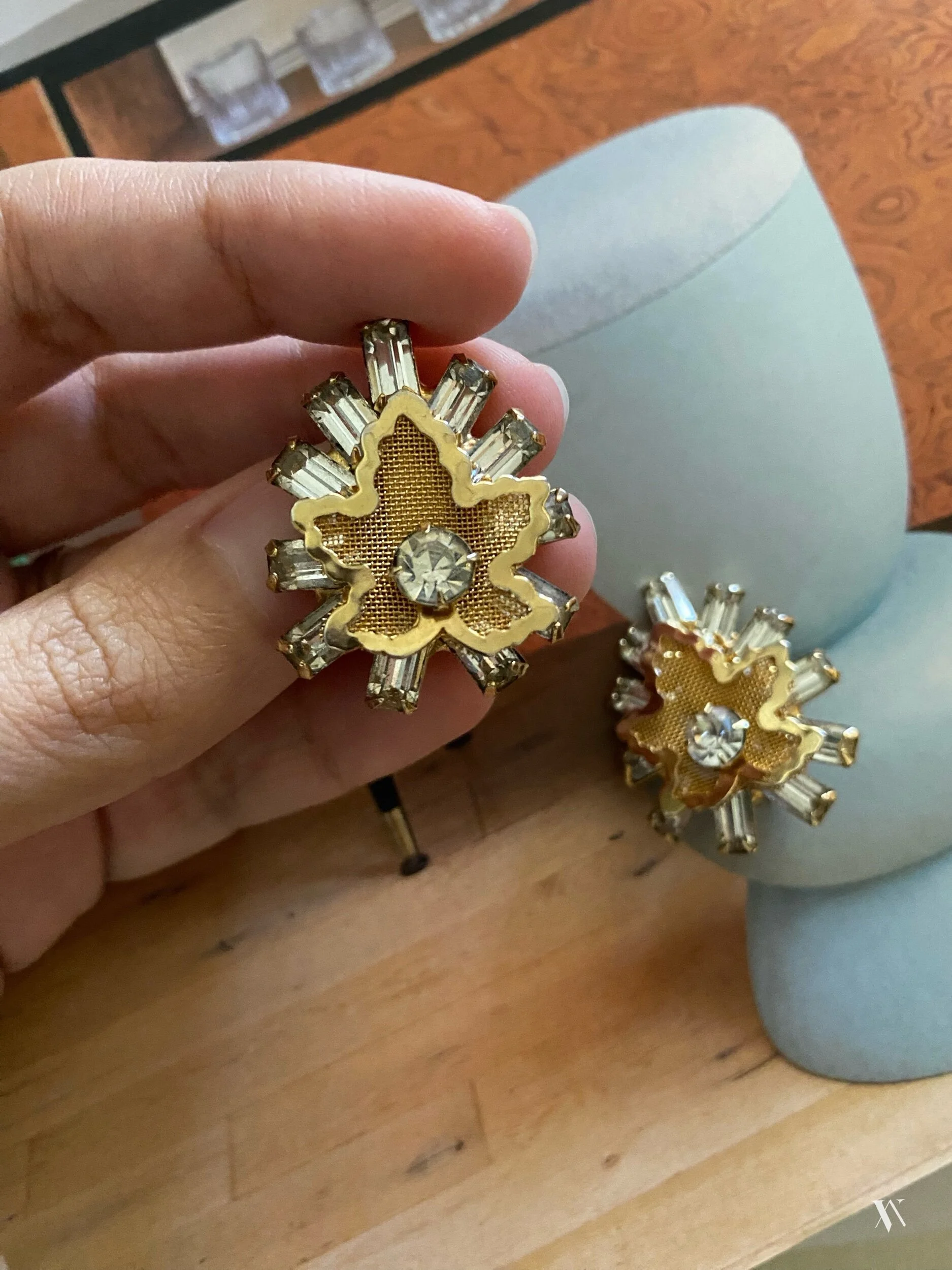 5E1D6660-7F8B-407B-A0BF-51D4A510B1A3