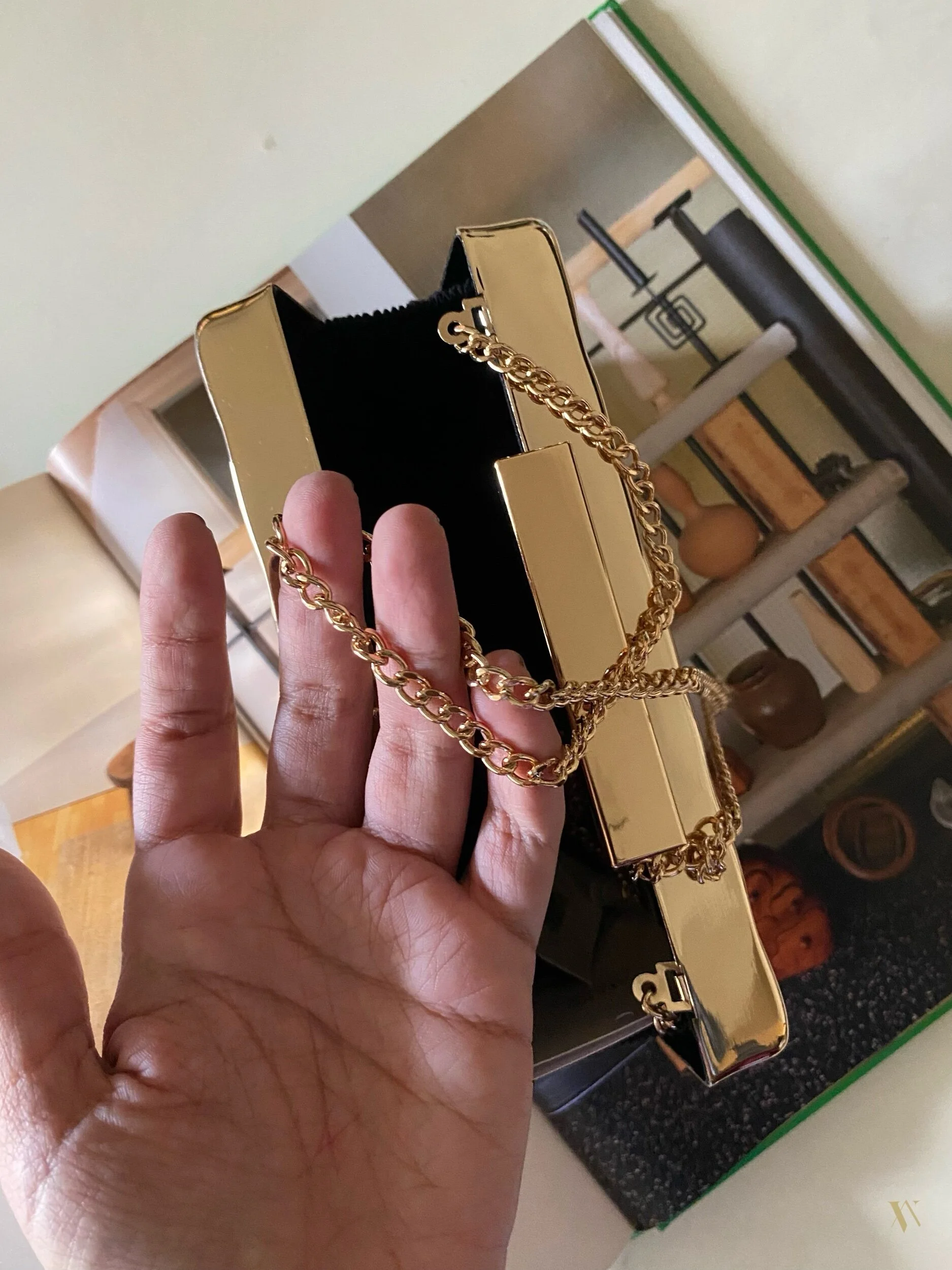 4D0A30D3-7433-4C03-8655-4245D1157E70