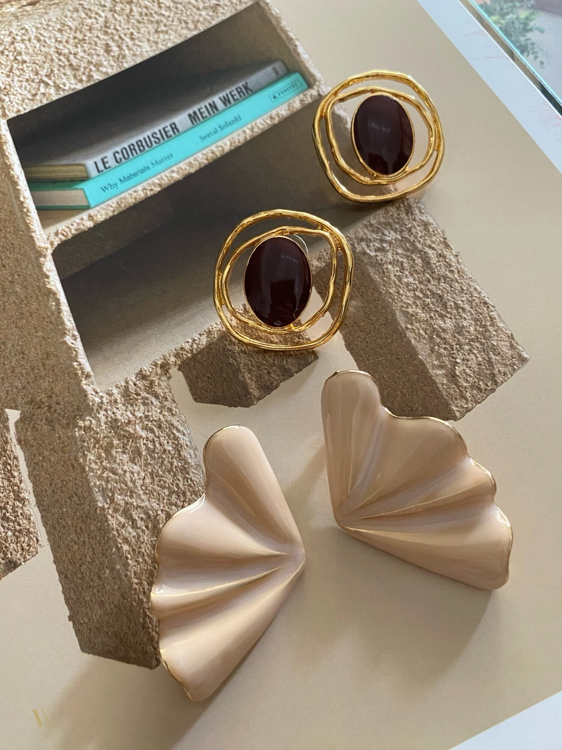 31510C97-3A59-4CB9-91DA-75DF1B0254C4