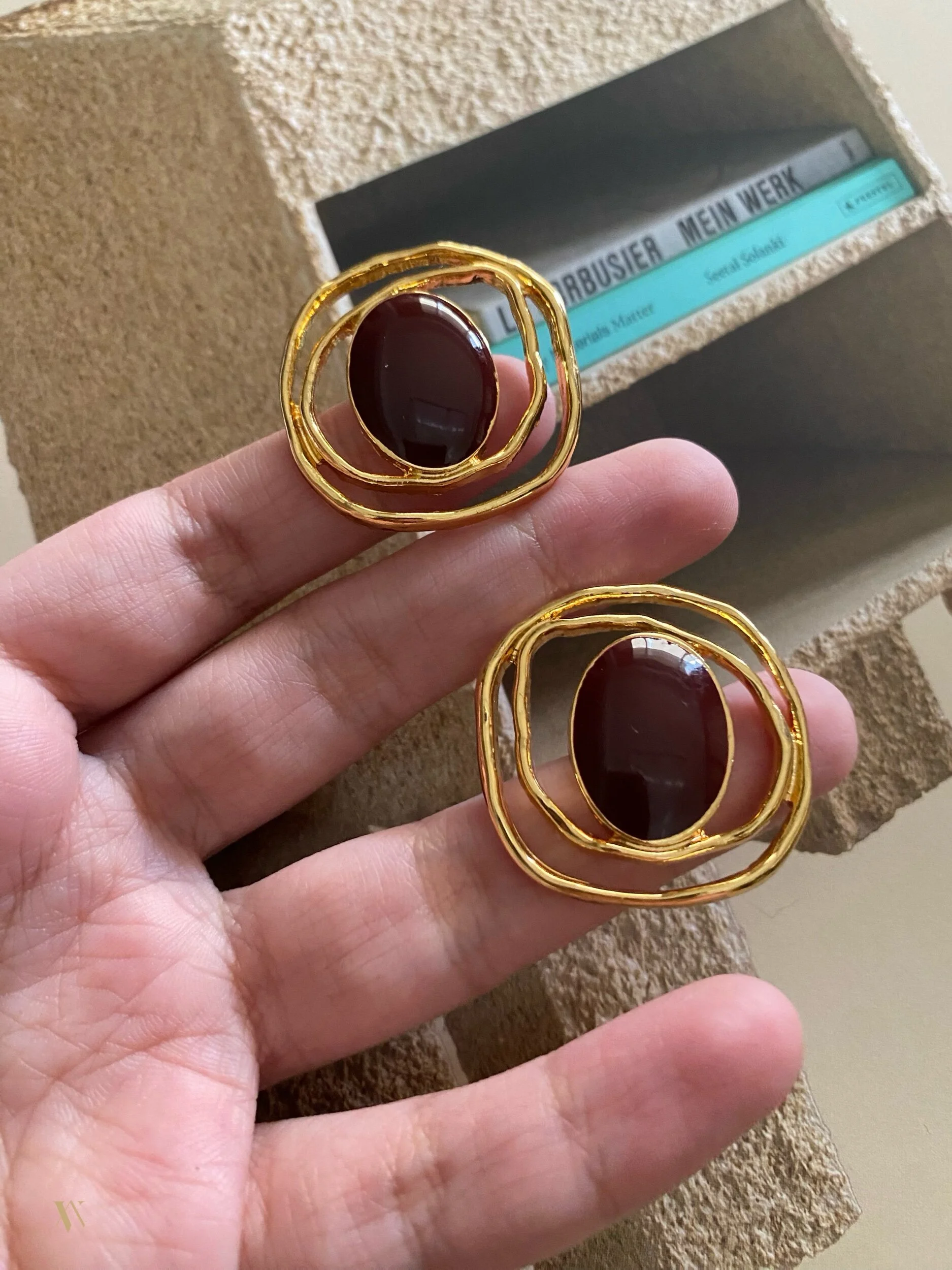 28D85757-E684-44F4-ABED-B0C0A2C26AB3