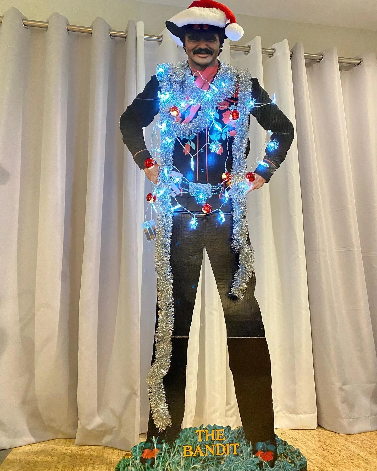 Got the tree up ☺️🤠🎄#thebandit #smokeyandthebandit #burtreynolds #tistheseason #transam #banditdreamsandbeyond #victoriabolt