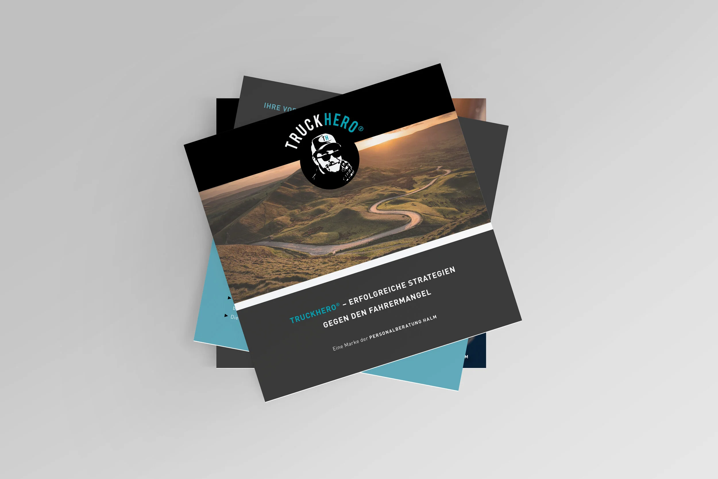 Broschüre_Cover_MockUp_Truck-Hero.jpg