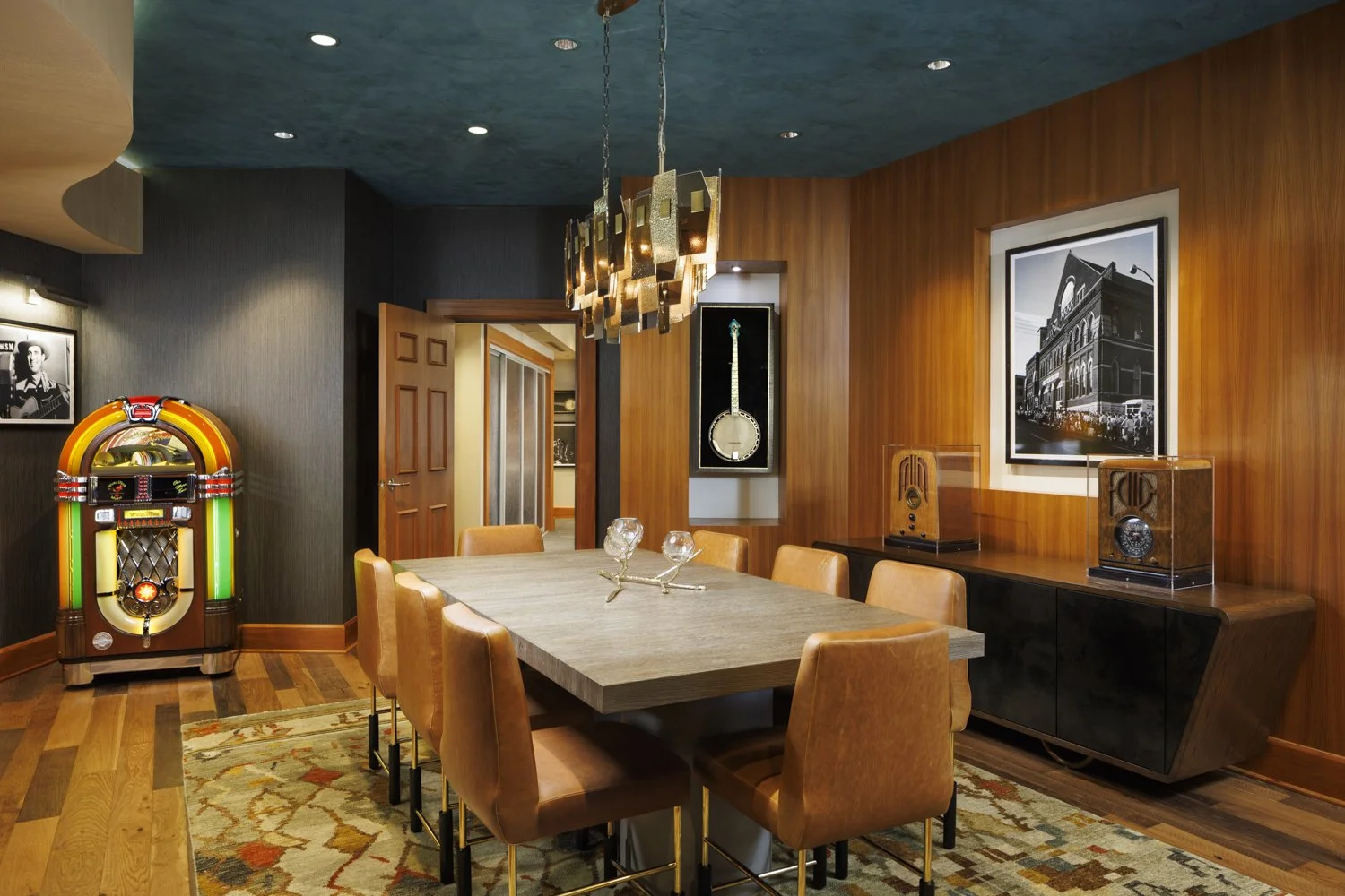 Roots Suite Opryland - 009 v2 Web.JPG