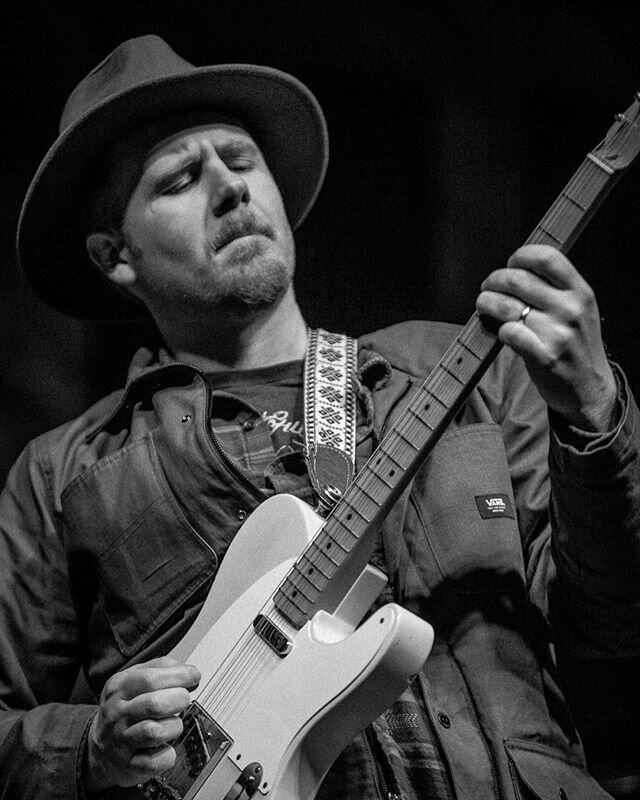 Thanks to @jwaitsphoto for capturing some Texas Tele times! 🤠