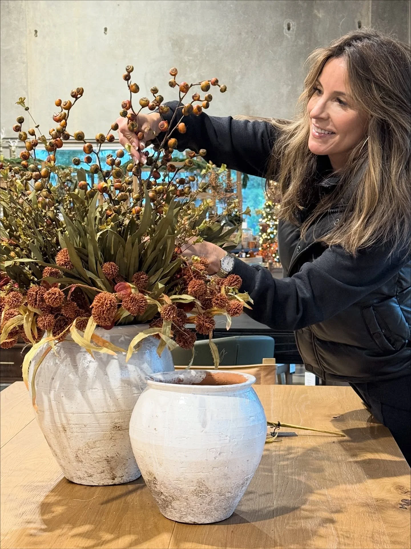 Looking for a little guidance with your Thanksgiving centerpiece?

✨Join us Tuesday, November 18th!✨

Jennifer will be at the Outlet (one day only!) offering design advice and helping guests create the perfect festive focal point.

Reserve your free 