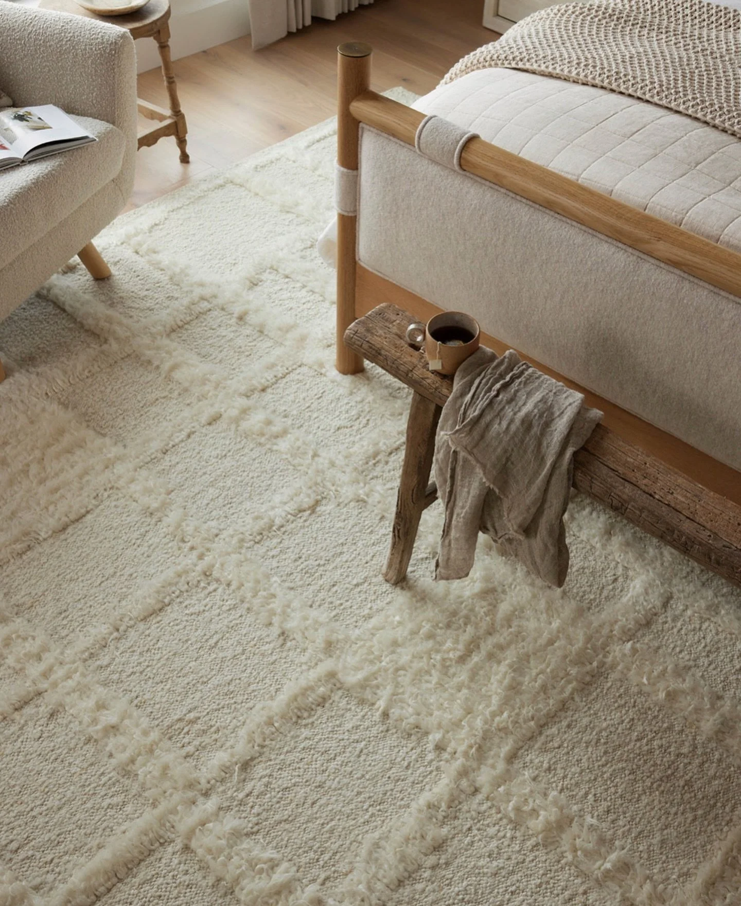 A big shipment is about to land at the Outlet&hellip; 👀
Can you guess what it is? These photos might give you a hint&mdash;every single one has something in common, and it&rsquo;s about to make your feet very happy. Soft, stylish, and coming soon. S