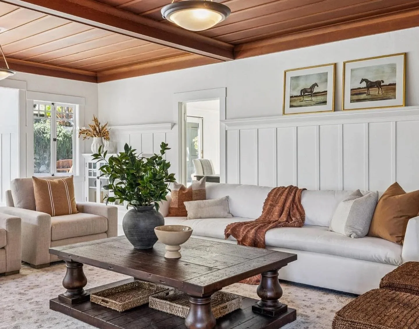 47 Main Dr., San Rafael.

Light and airy meets warm and grounded. Soft neutrals, natural textures, and rich wood details layered throughout.

A home full of contrast, character, and comfort.
 
Staged by @pezzoloandco 
Offered by @teamobrienre 
#sanra