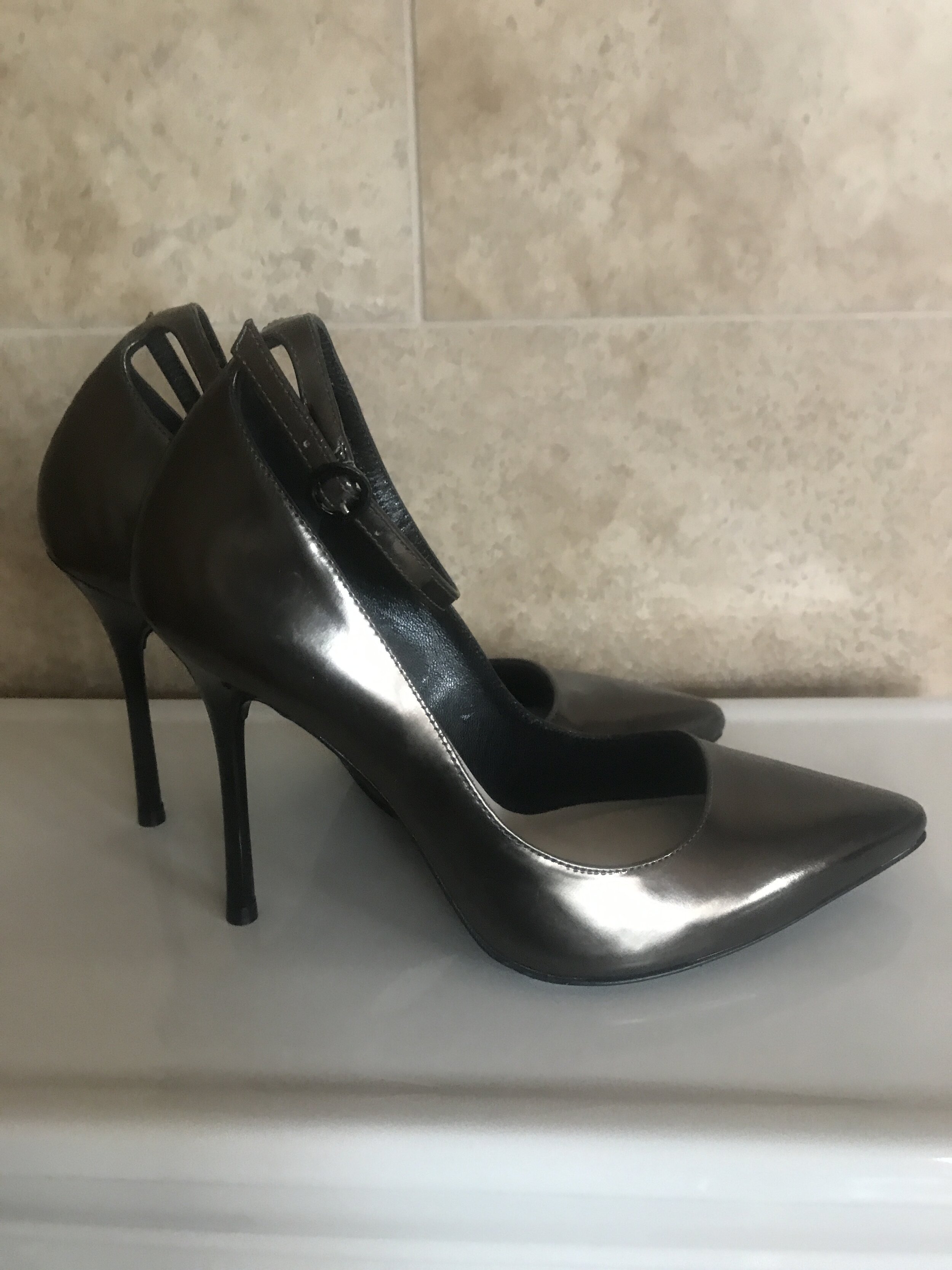 Dita Sandal - Women - Shoes