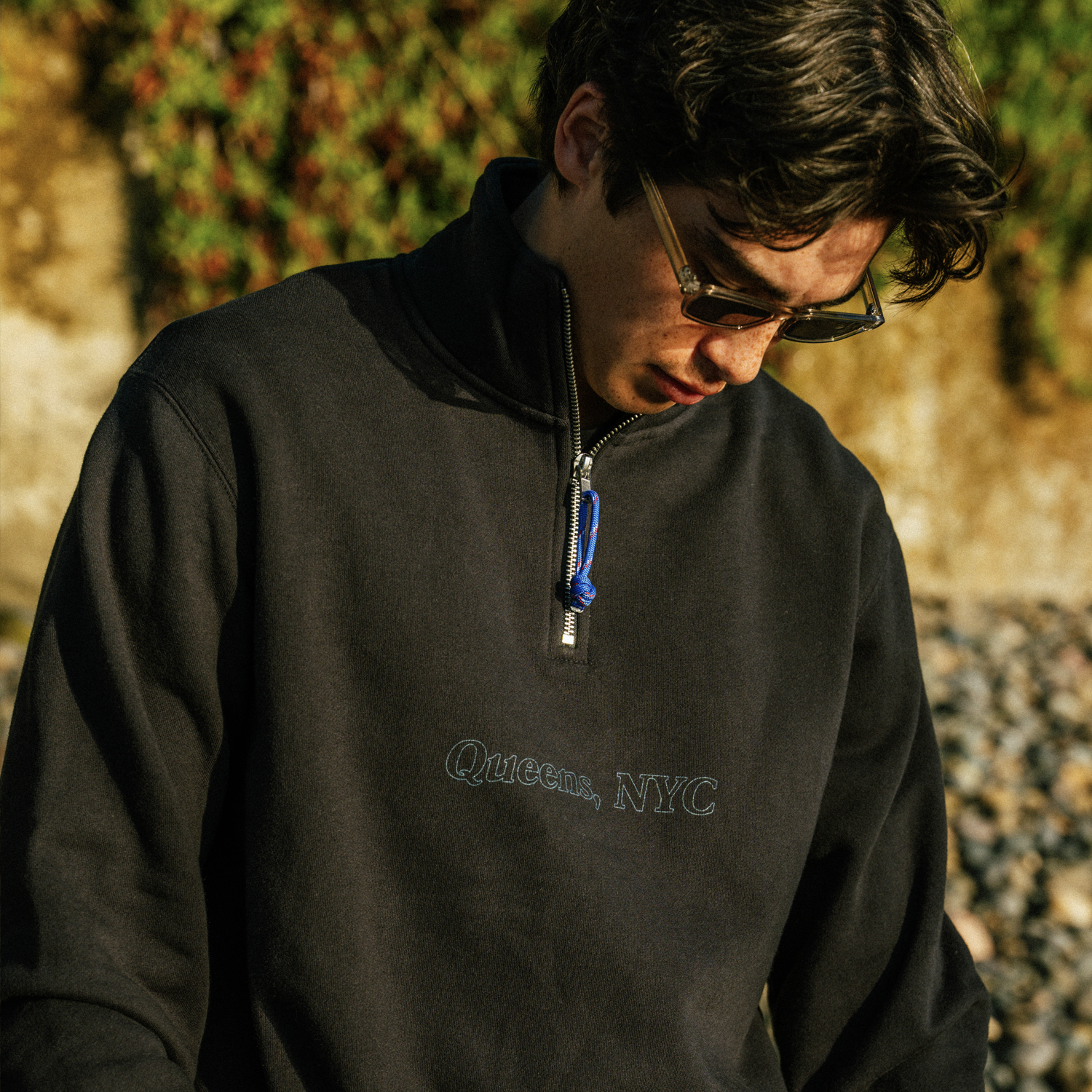 Navy Queens Detail.png