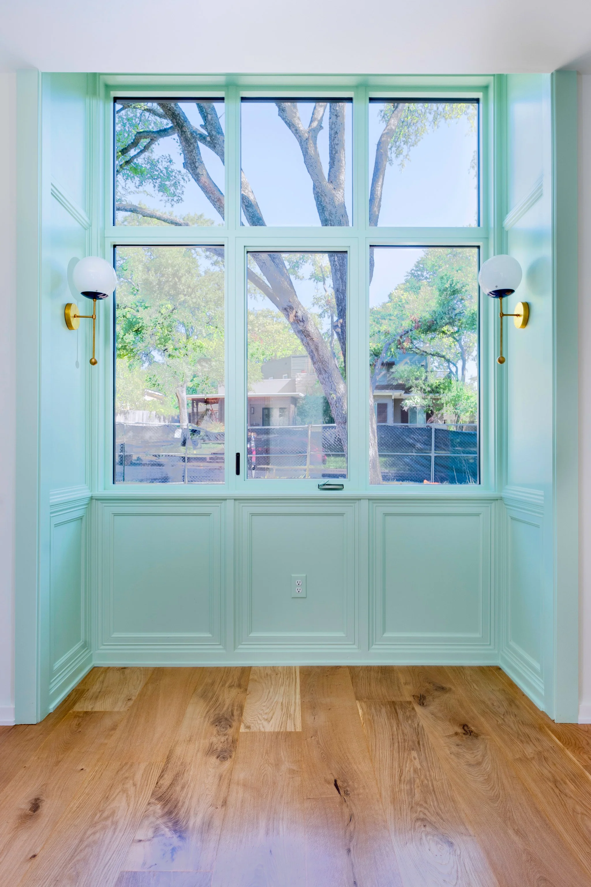 Interior - 09719.jpg