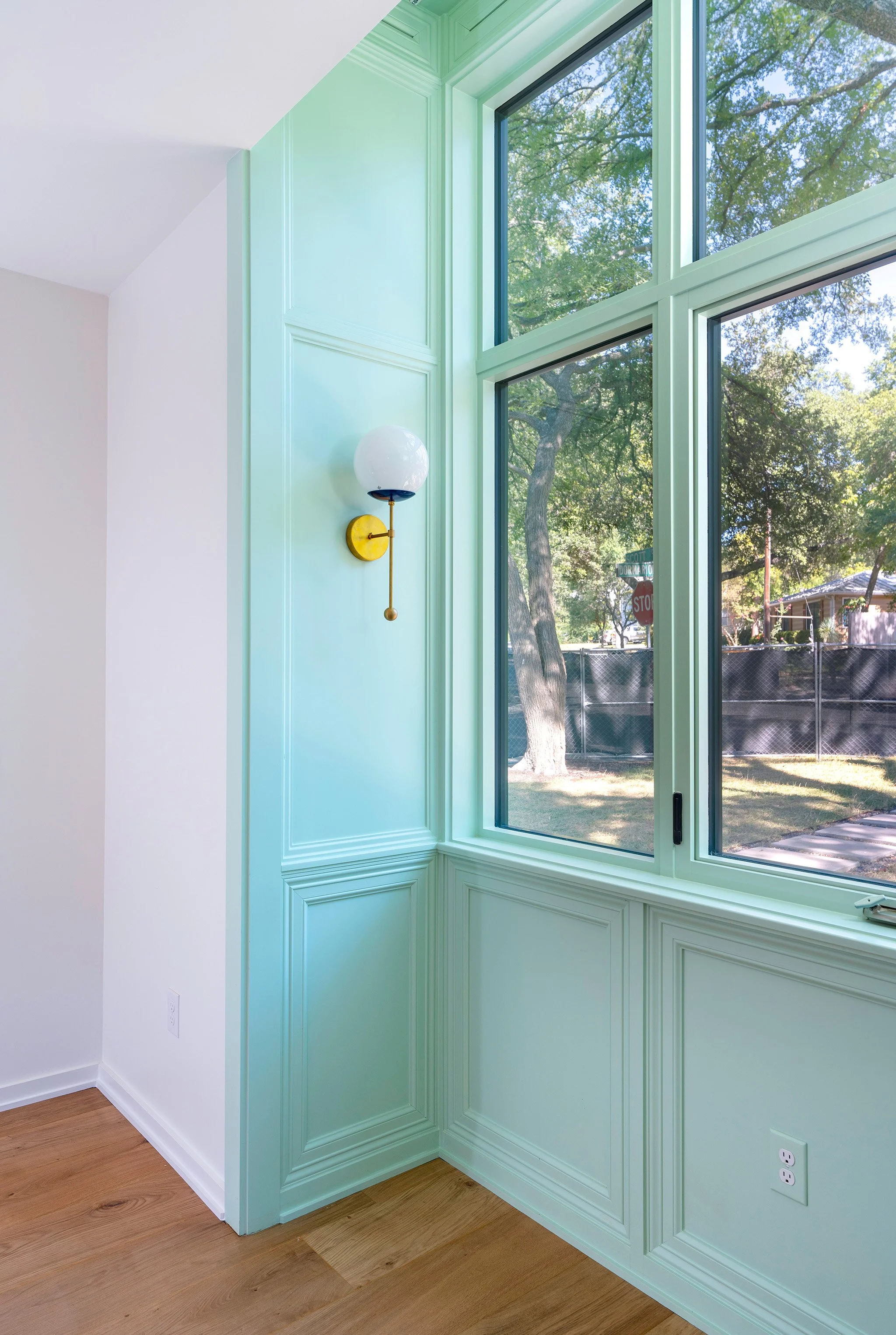 Interior - 09747.jpg