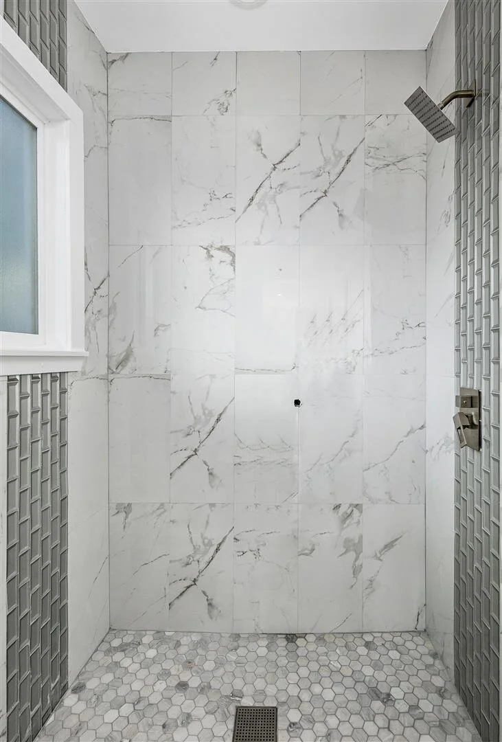 MLS 4174 Fruitvale Ave Oakland089.JPG