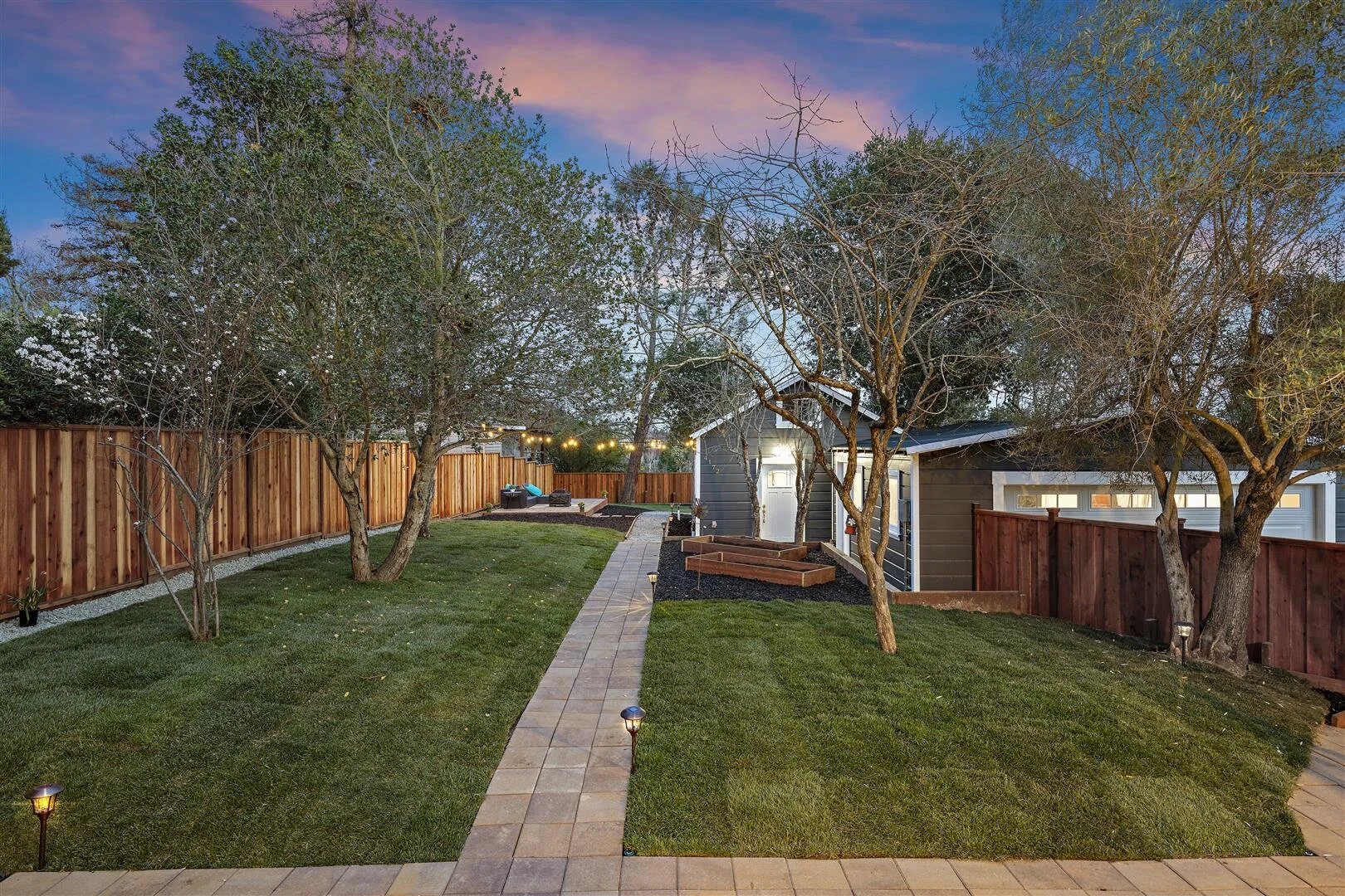 MLS 4174 Fruitvale Ave Oakland092.JPG