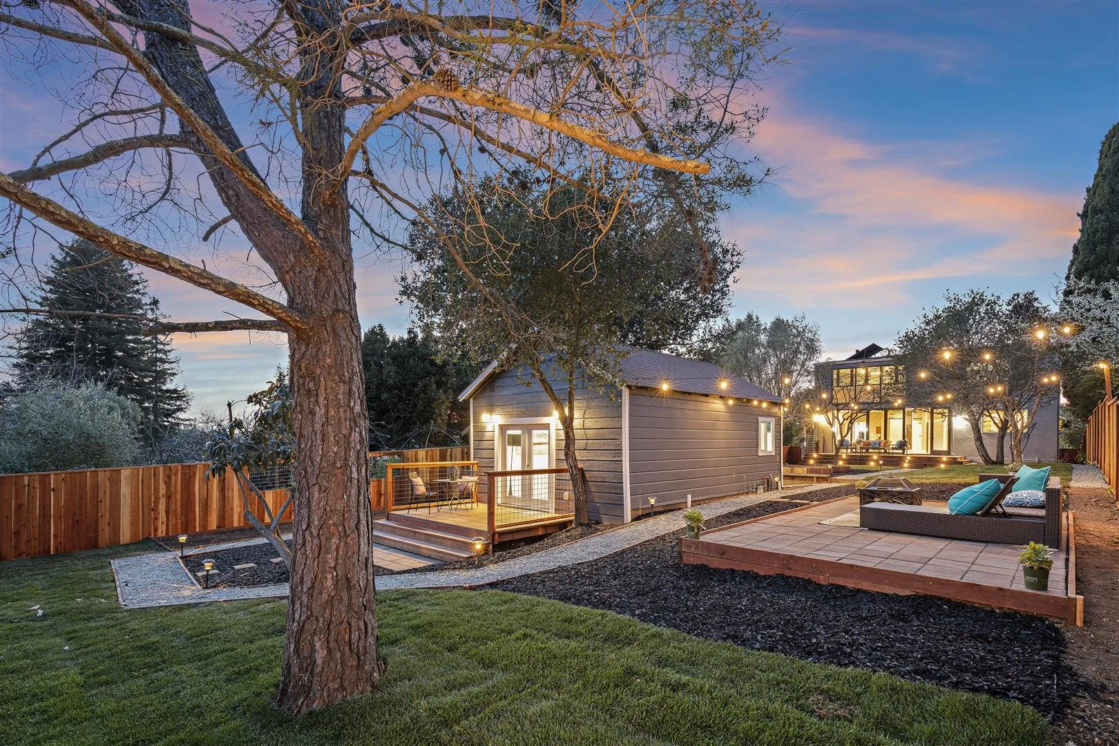 MLS 4174 Fruitvale Ave Oakland097.JPG