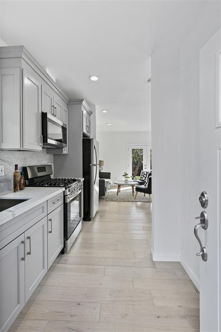 MLS 4174 Fruitvale Ave Oakland079.JPG