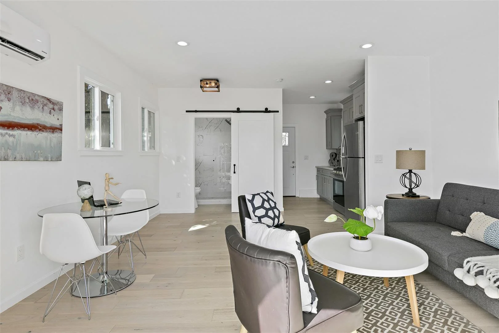 MLS 4174 Fruitvale Ave Oakland084.JPG