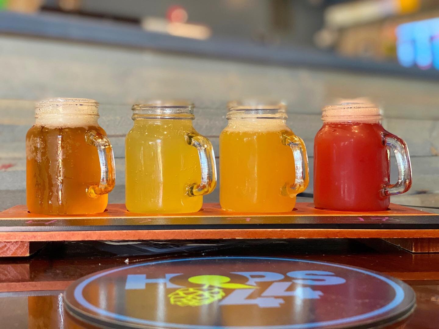 This beer flight has all the perfect fall colors 🍂