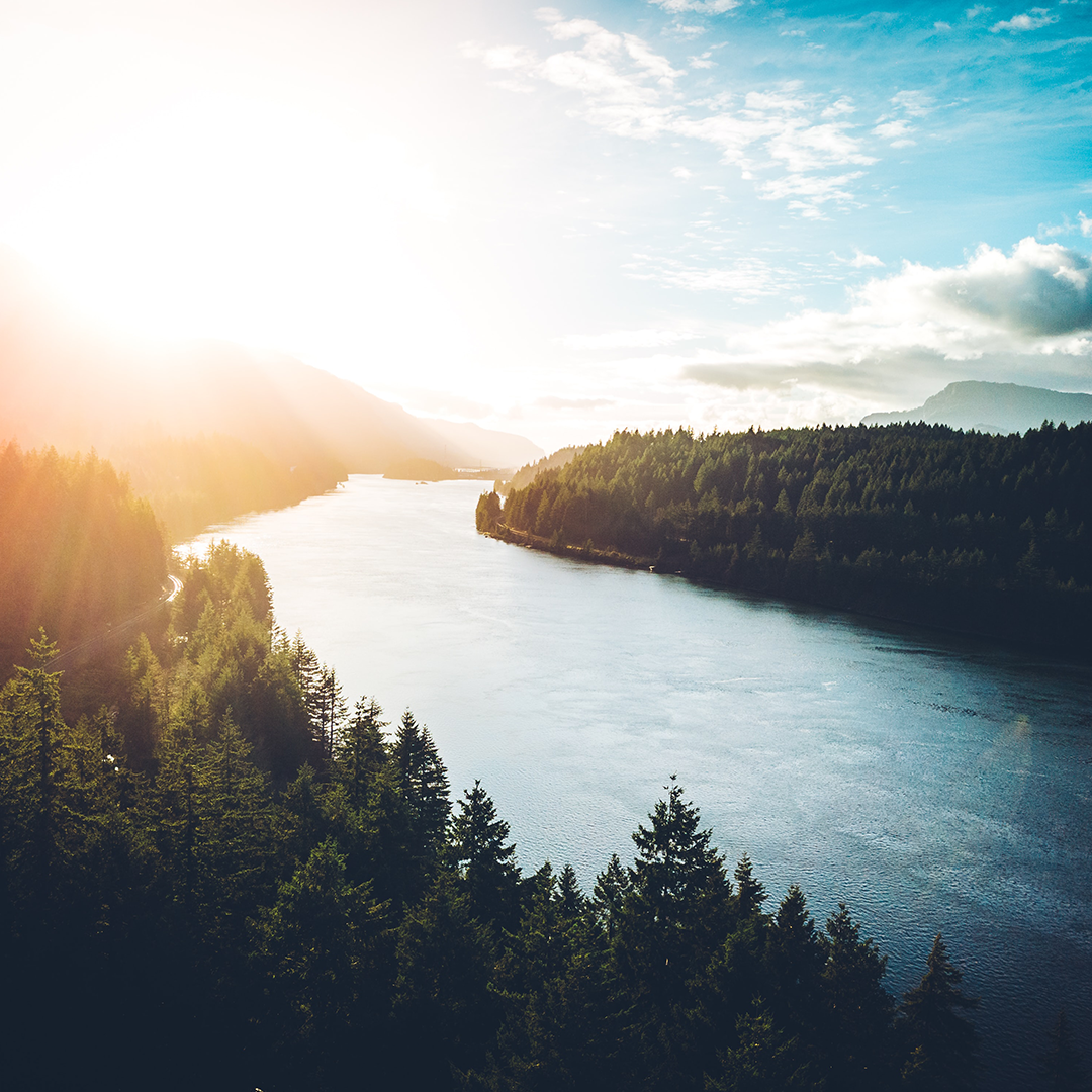 Hood River Distillers Announces Partnership with The Freshwater Trust