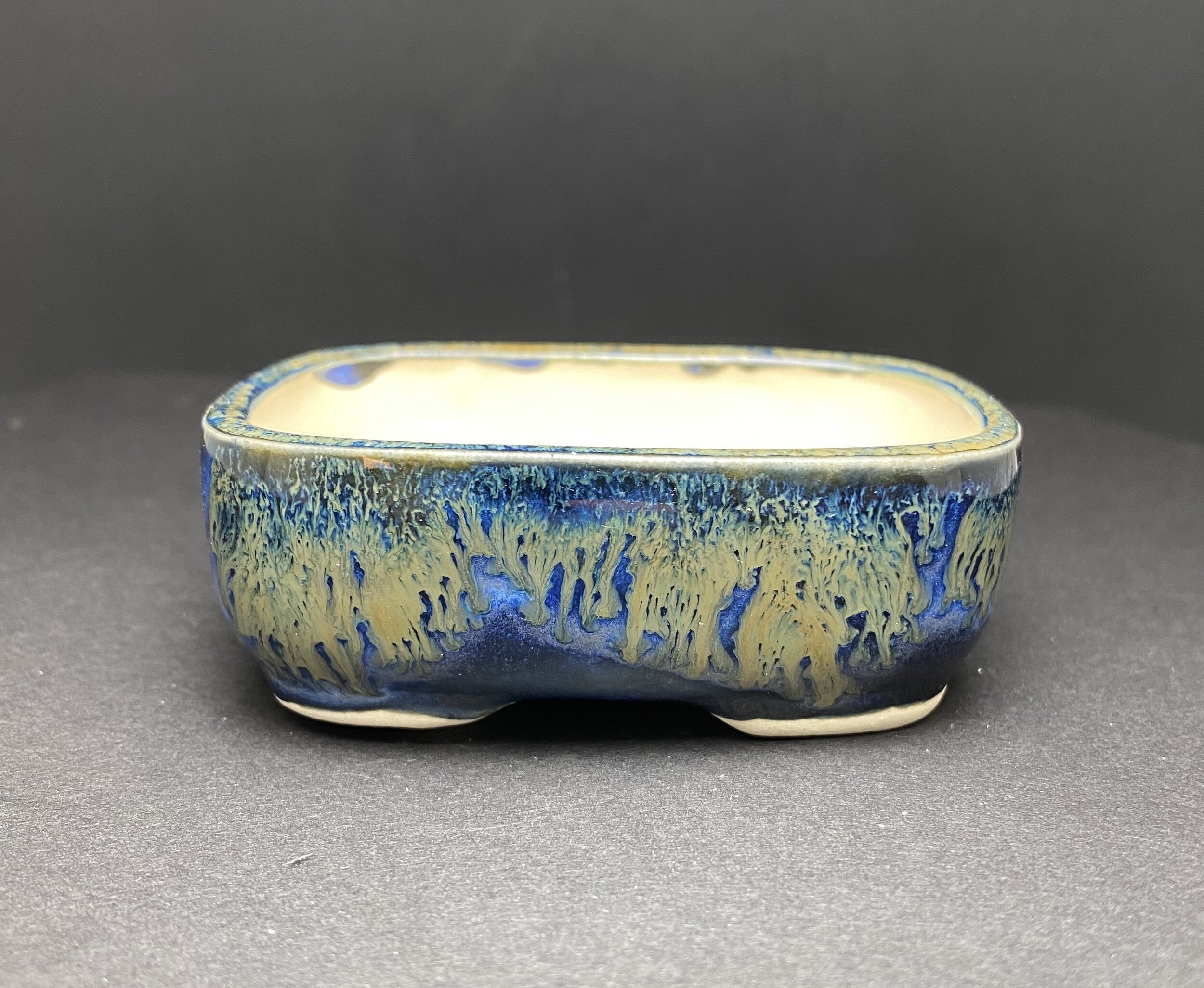 A9C649CF-3FEA-46B3-BCC7-A1C3F3A22792