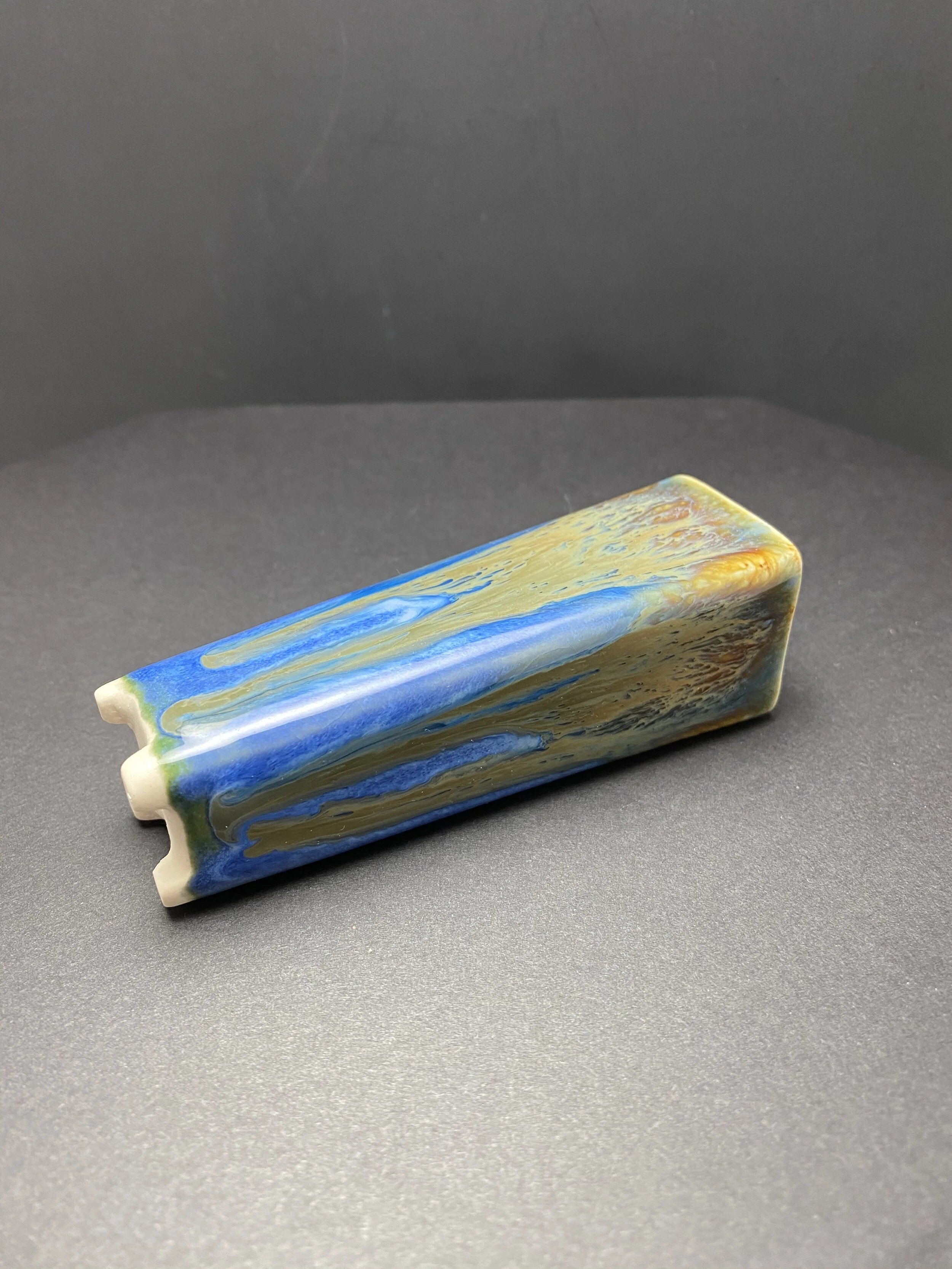 2EED8DBB-BC36-4FA9-BBF2-C672B7A12F7B