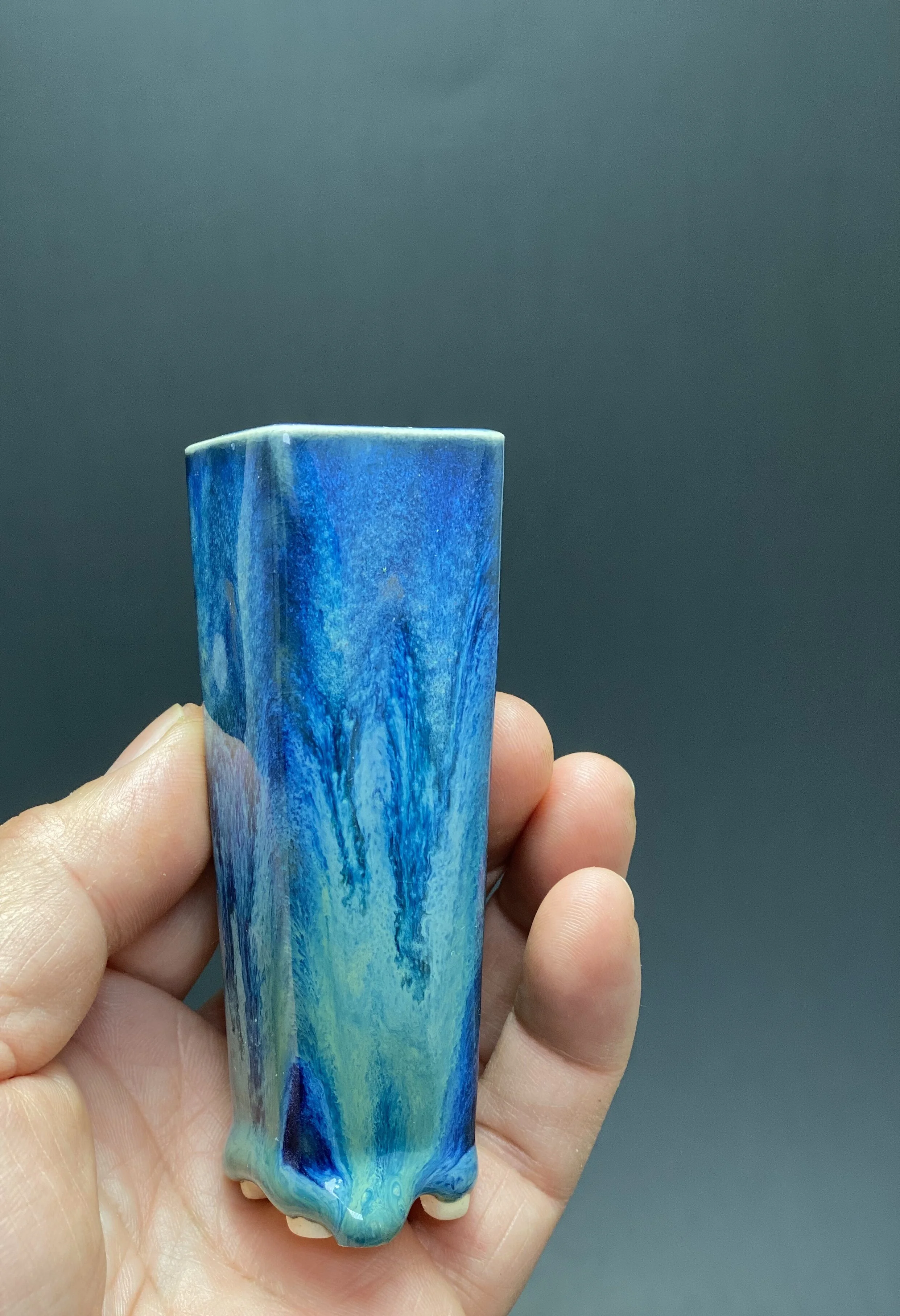 7D3C10FB-90A1-4D70-85F1-44CE6171D12B