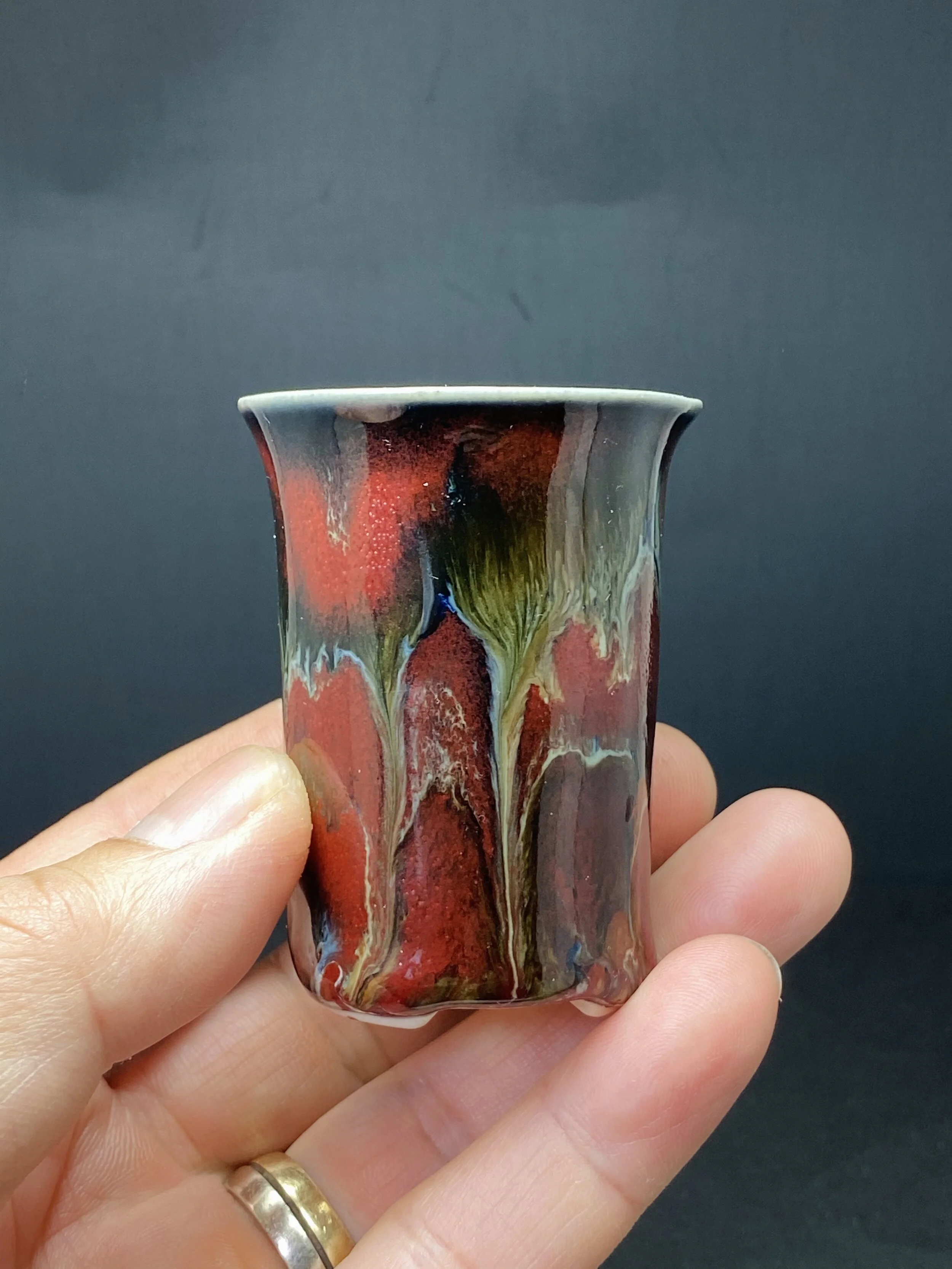 B74E65B4-1270-44A6-882C-63E651F5FB4A