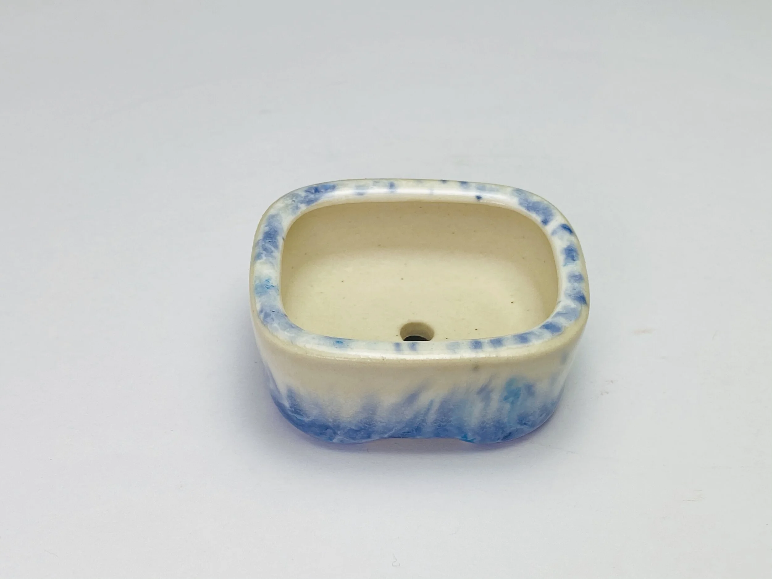 3F616495-F15C-443F-8861-9EC8BFC2F61A