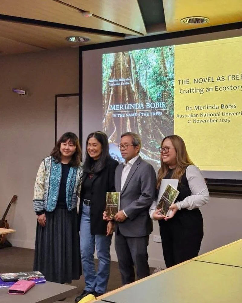 Merlinda Bobis at the in-person launch of her new book In the Name of the Trees, 21 November at ANU.

Register for your free ticket to her online launch TOMORROW (link in bio)

#spinifexpress #merlindabobis #inthenameofthetrees #bookstagram