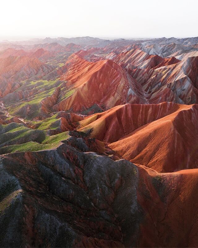 color patterns.
.
the color patterns of the rainbow mountains in china were marvelous! I never saw so crazy colors on top of any mountains ever.
.
have you ever seen colored mountains?
.
.
. .
.
.
.
.
#voyageuse #chine #china #gansu #zhangye #danxia 
