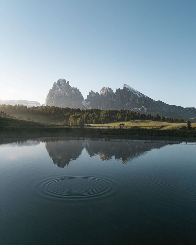 calm morning.
.
this is the view from alpe de siusi on a calm and soft morning after heavy rain the day before. it&rsquo;s so magic to experience a really clear sky after rain the days before.
.
do you also really like a clear sky?
.
.
. ⁣
.⁣
.⁣
.⁣
.