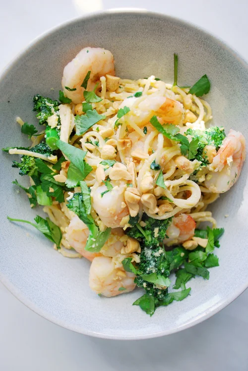Simple Shrimp & Broccoli Pad Thai — Alley Does Food