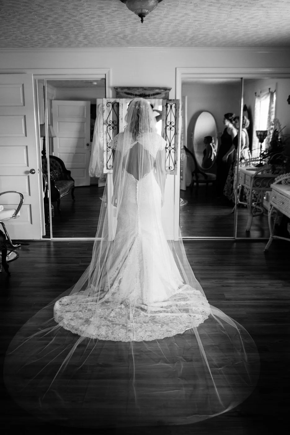 consignment bridal store