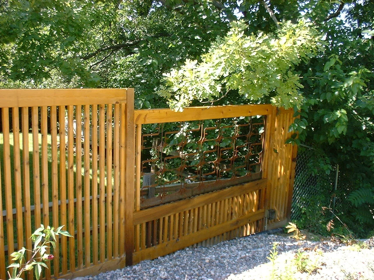 Fence detail.JPG