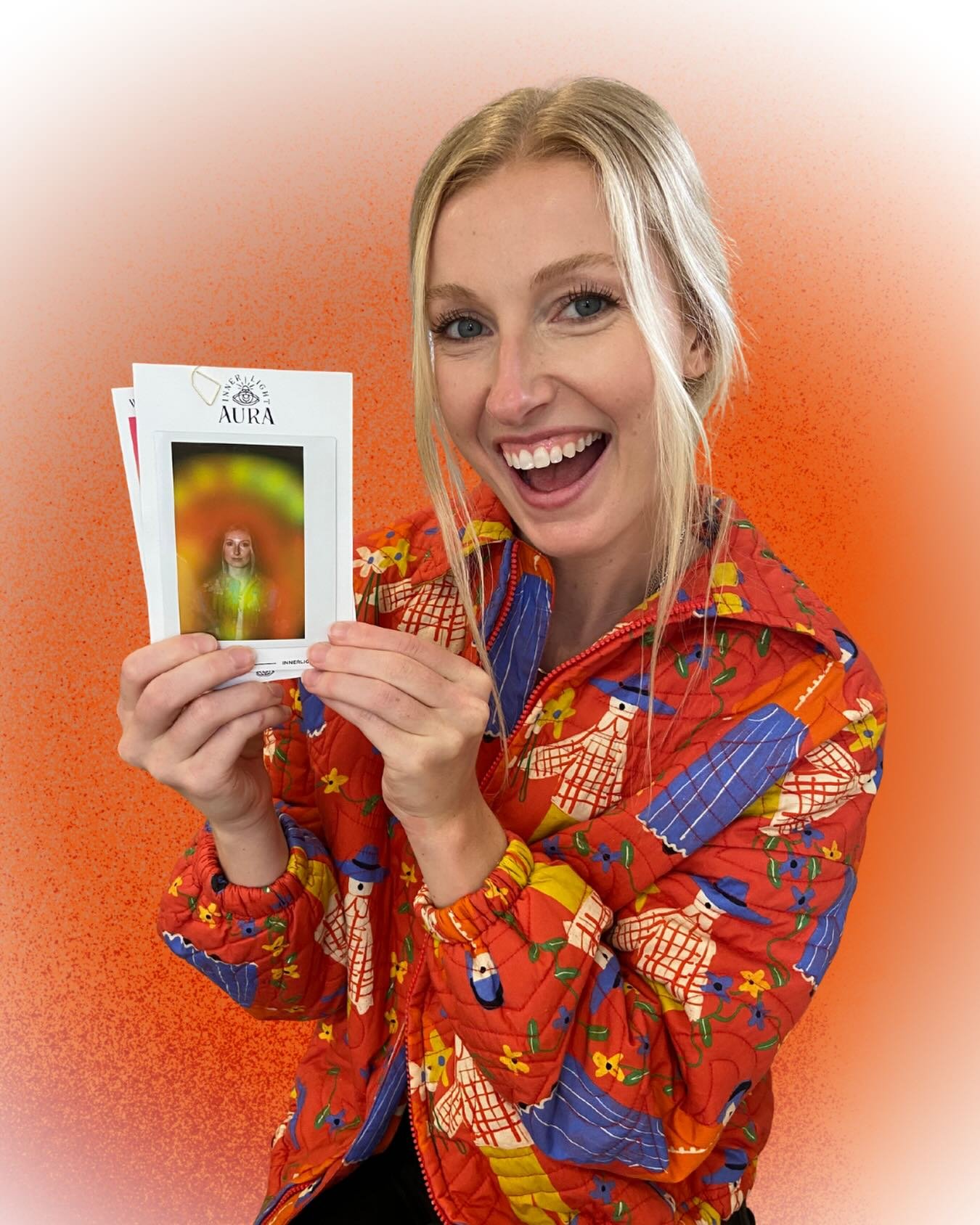 Smiling because the aura popped OFF 😍✨
Love when the colors tell a whole story.
#InnerLightAura #AuraPopUp #AuraMagic #EnergyMatters #VibeCheck