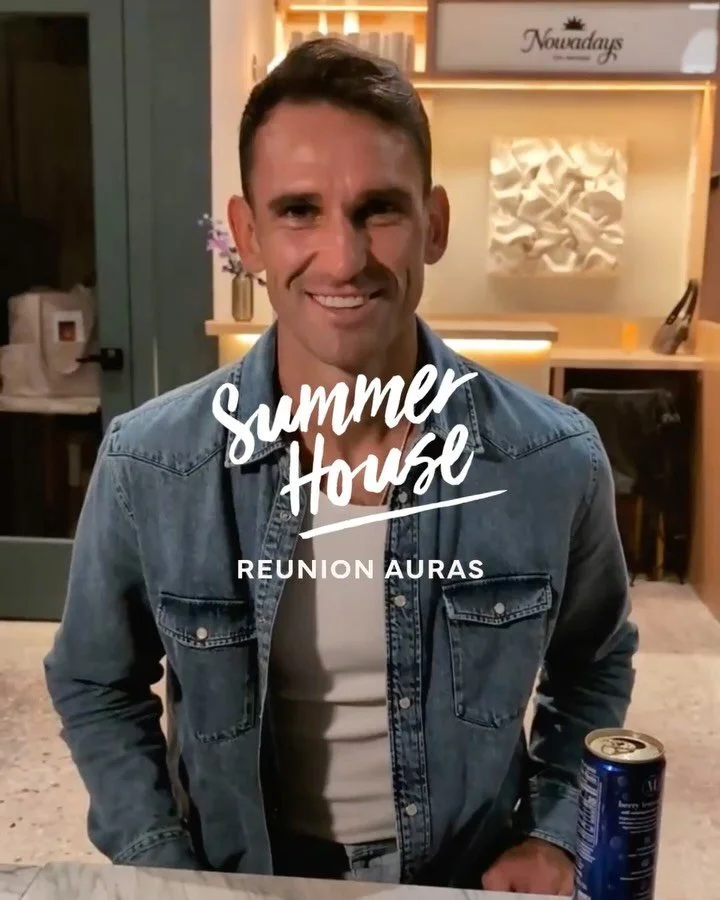 15 minutes till Part 1 of the Summer House Reunion in Bravo &amp; we cannot wait!!! 🎉

We&rsquo;ve had the pleasure of photographing Carl and Jesse in the past so we took a guess what the other cast members would be 😏

Ciara: green, blue, yellow gr