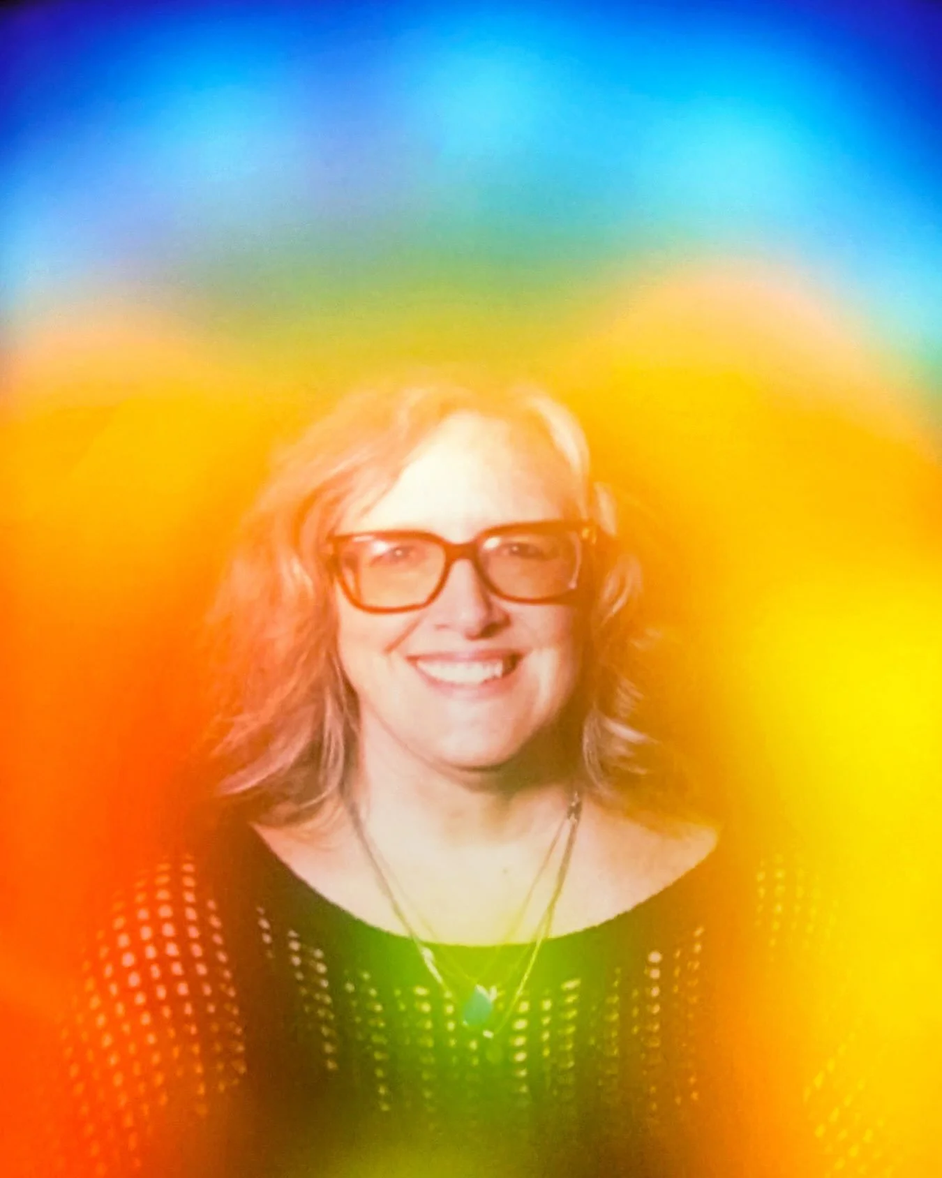 This aura made me smile the second it came through.

So much vibrant orange wrapped around a bright green heart with this beautiful blue stretching overhead. To me, this feels like someone who gets excited about life, genuinely cares about people, an