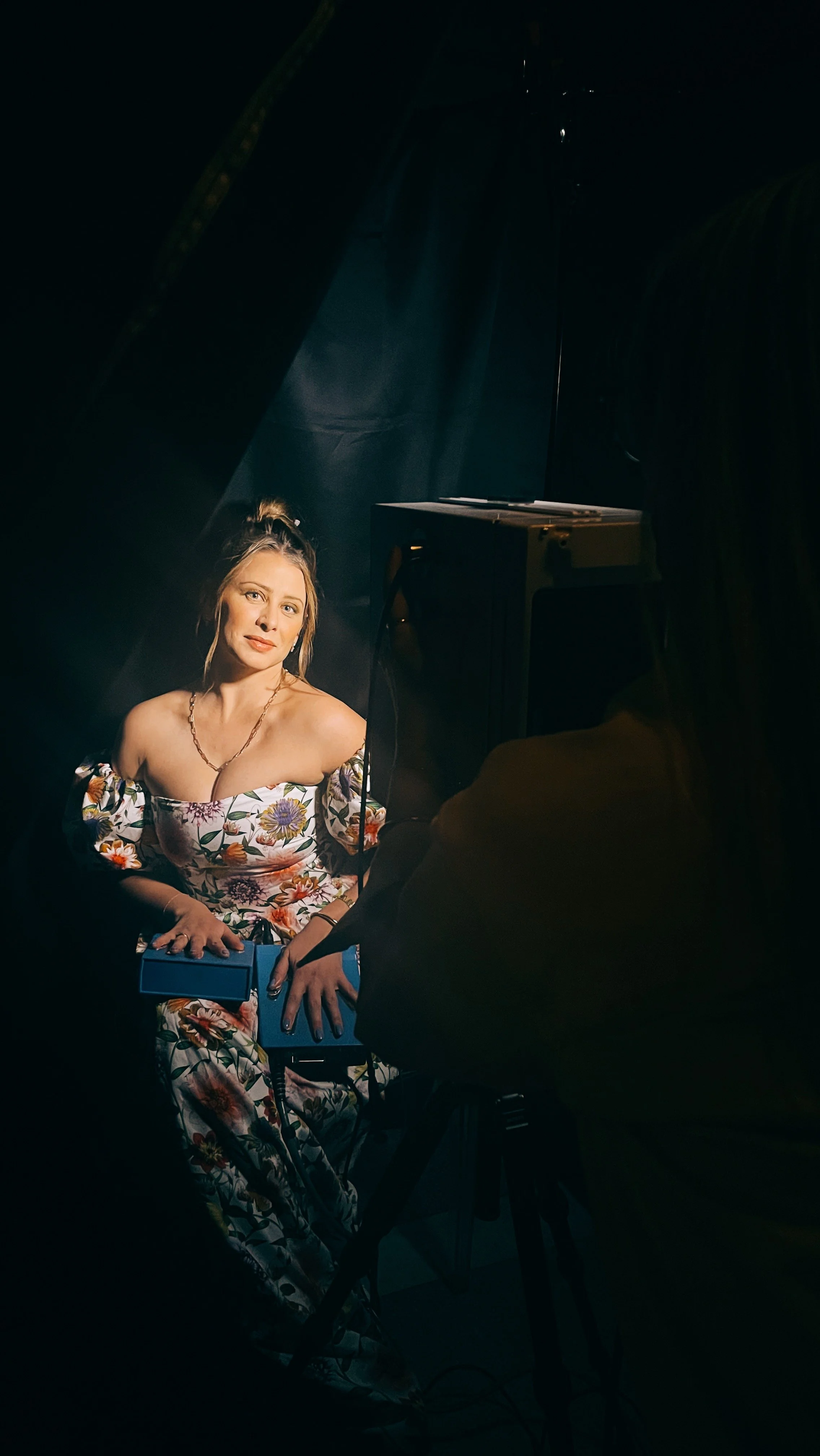 Lo Bosworth experiencing aura photography at NYC brand event by Inner Light Aura