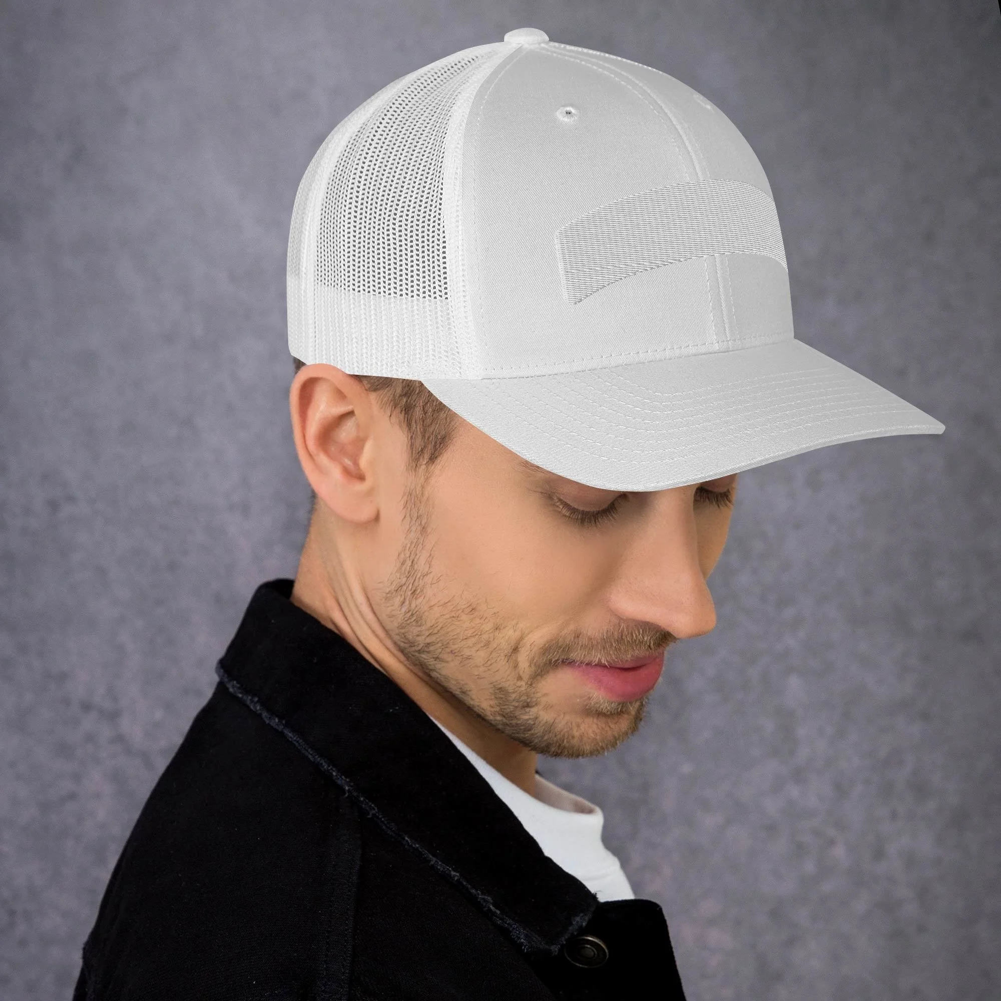 retro-trucker-hat-white-right-6a31aef2c957d.jpg