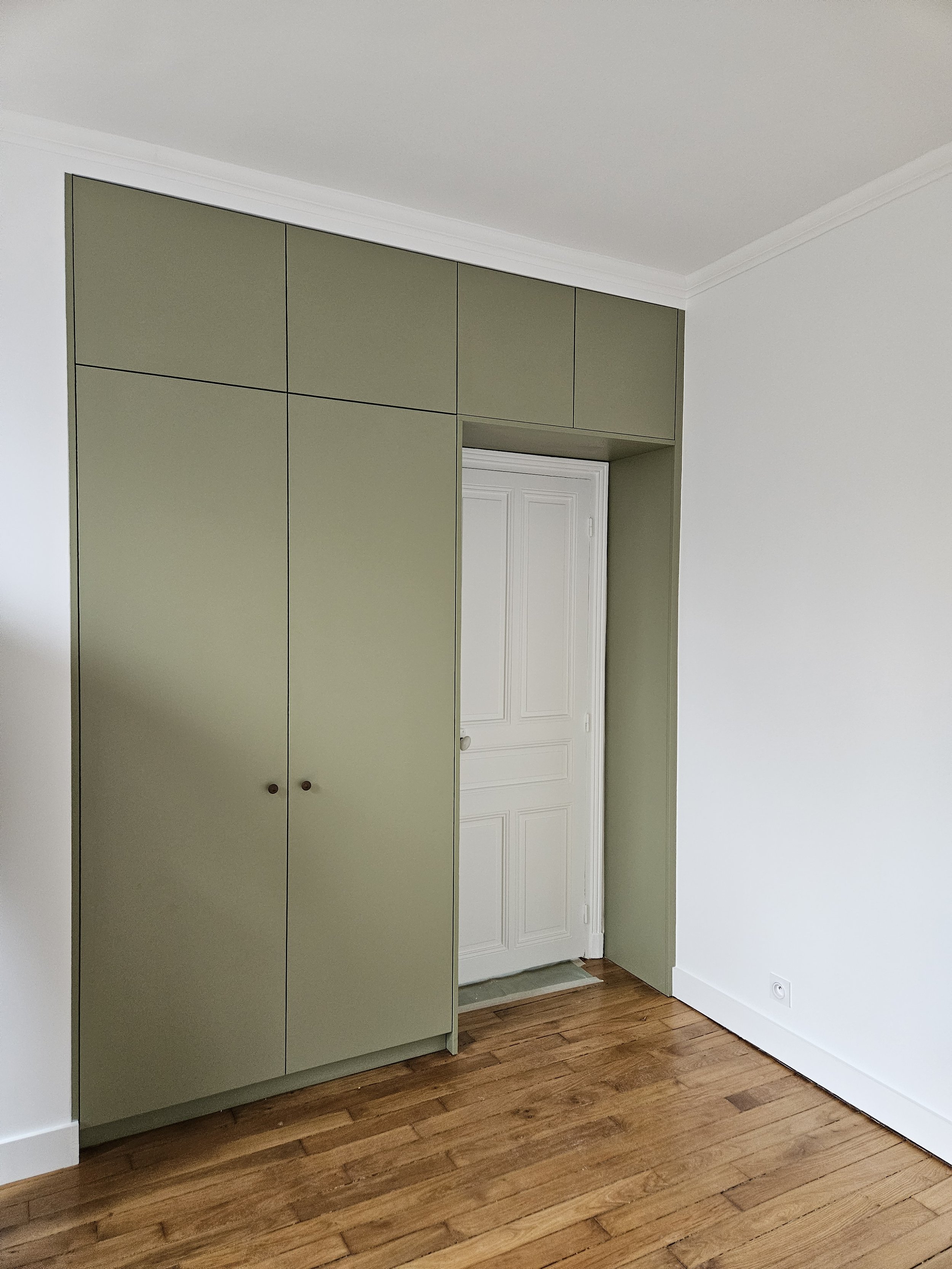 park room | custom closet redefine entrance