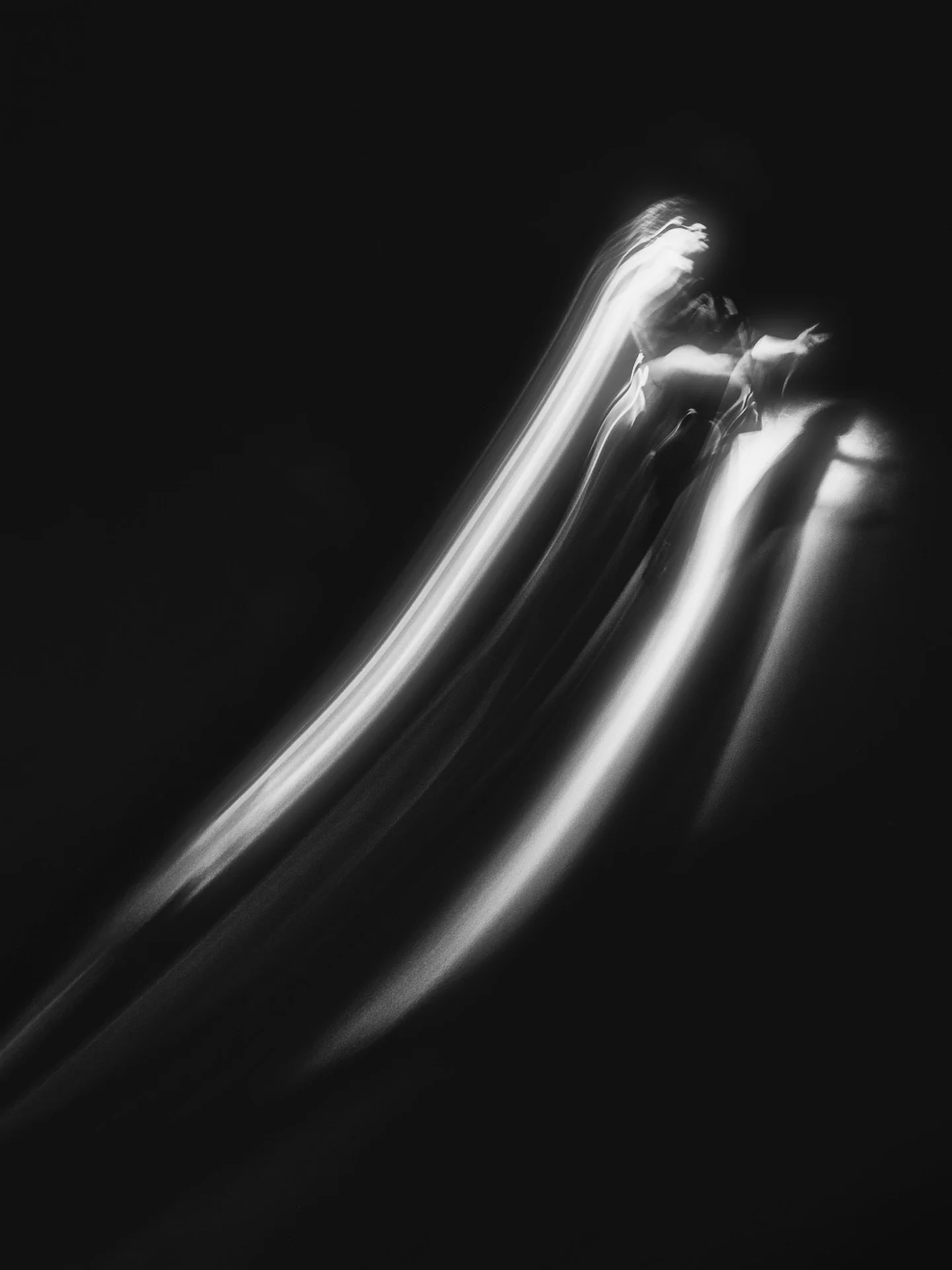 ando fluyendo y pintando con luz a @srpablomusic 🌠
gracias x la confi 🤲🏼
siempre siempre con @canon.colombia ✨