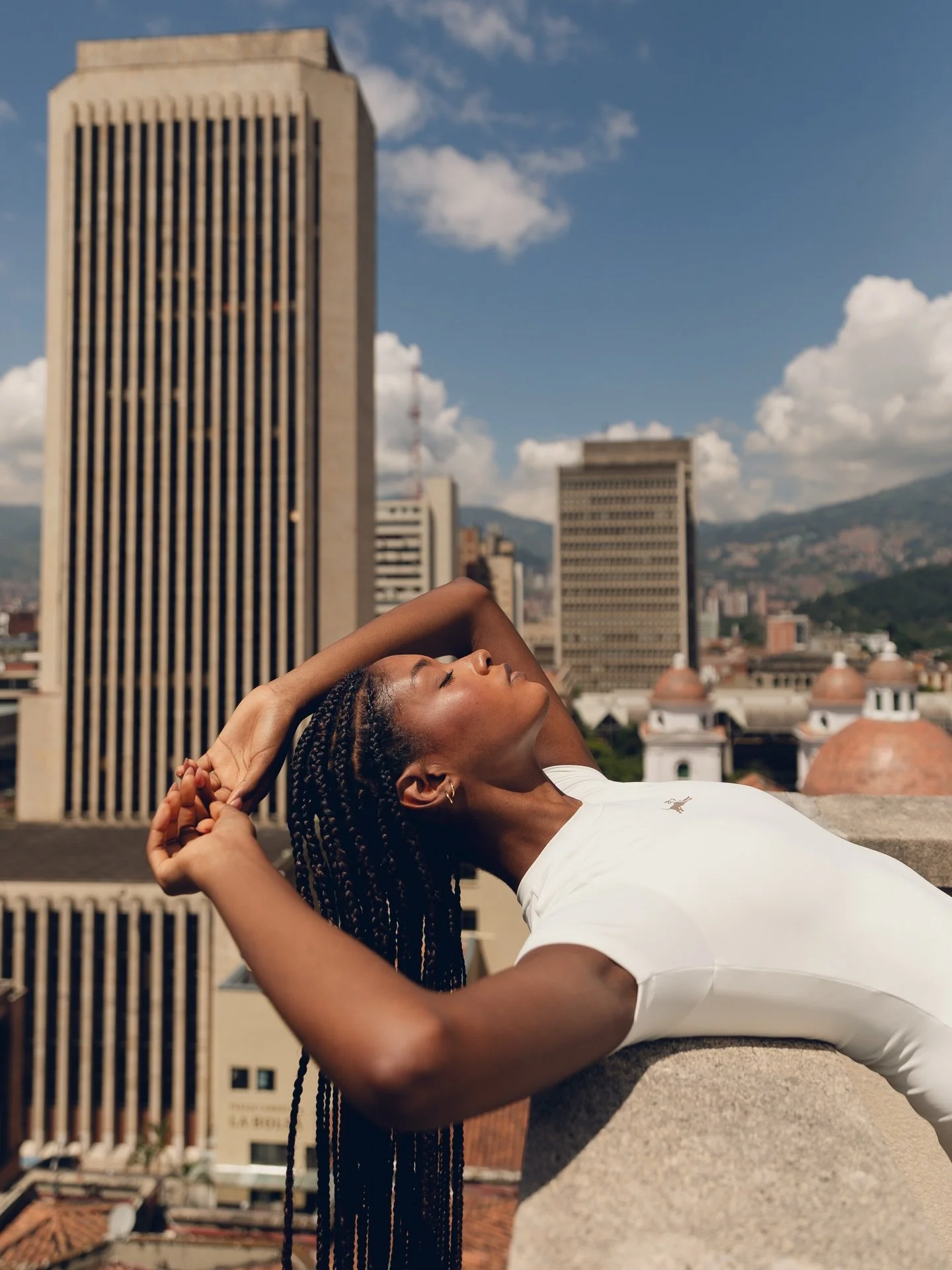 @mattelsa en mos ojitos 
director de foto @santivpic 
styling @mariacam_b
arte @juan.lopezu
asist. arte @phjeansan
arte / produc. @anamisasc
Mua @whtif____
modelo @anaagudeloa @isabela___ic @eriioficial