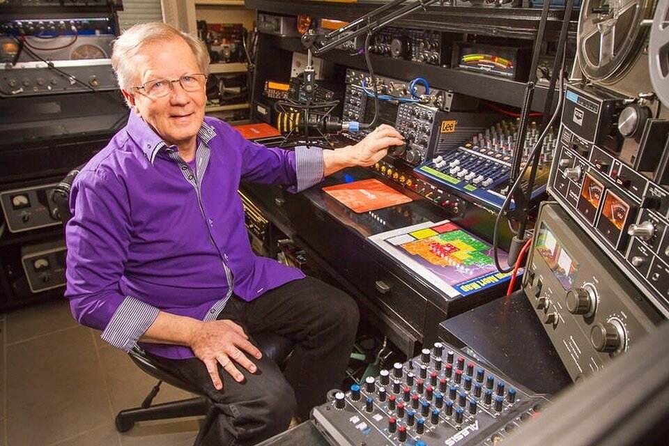 Today every audio engineer is mourning the loss of Bob Heil, founder of @heilsound 

I never met Mr. Heil, however I knew who he was by the time I was 11 years old.  Long before I started touring my father got me into Ham Radio.  I remember going to 