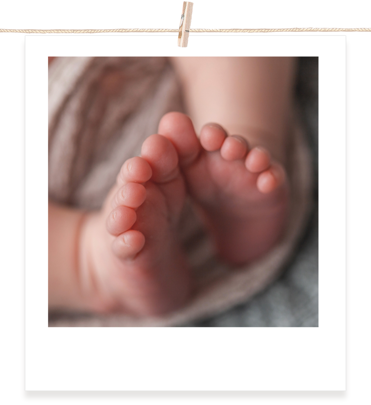 baby toes.png