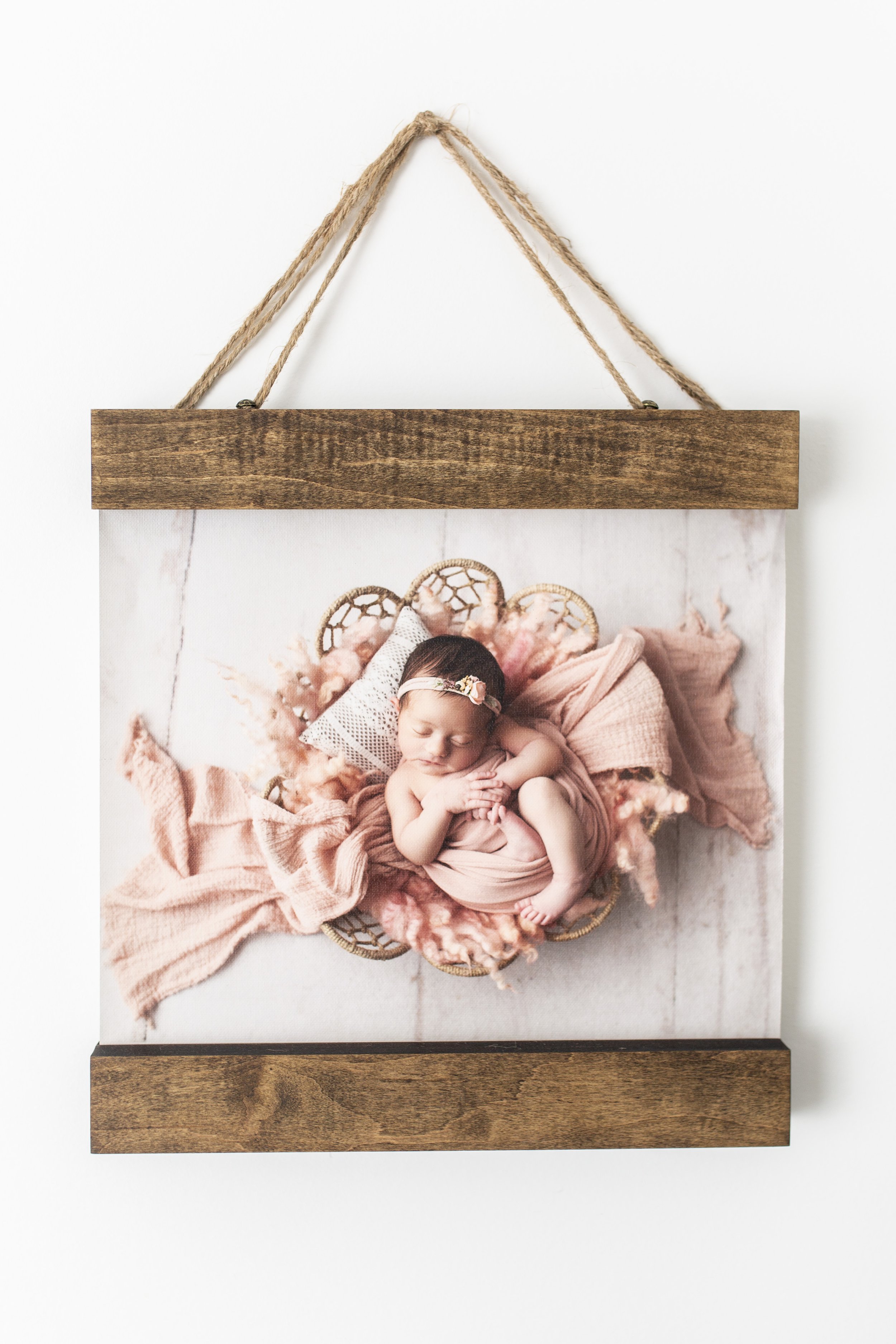 newborn baby photography with prints